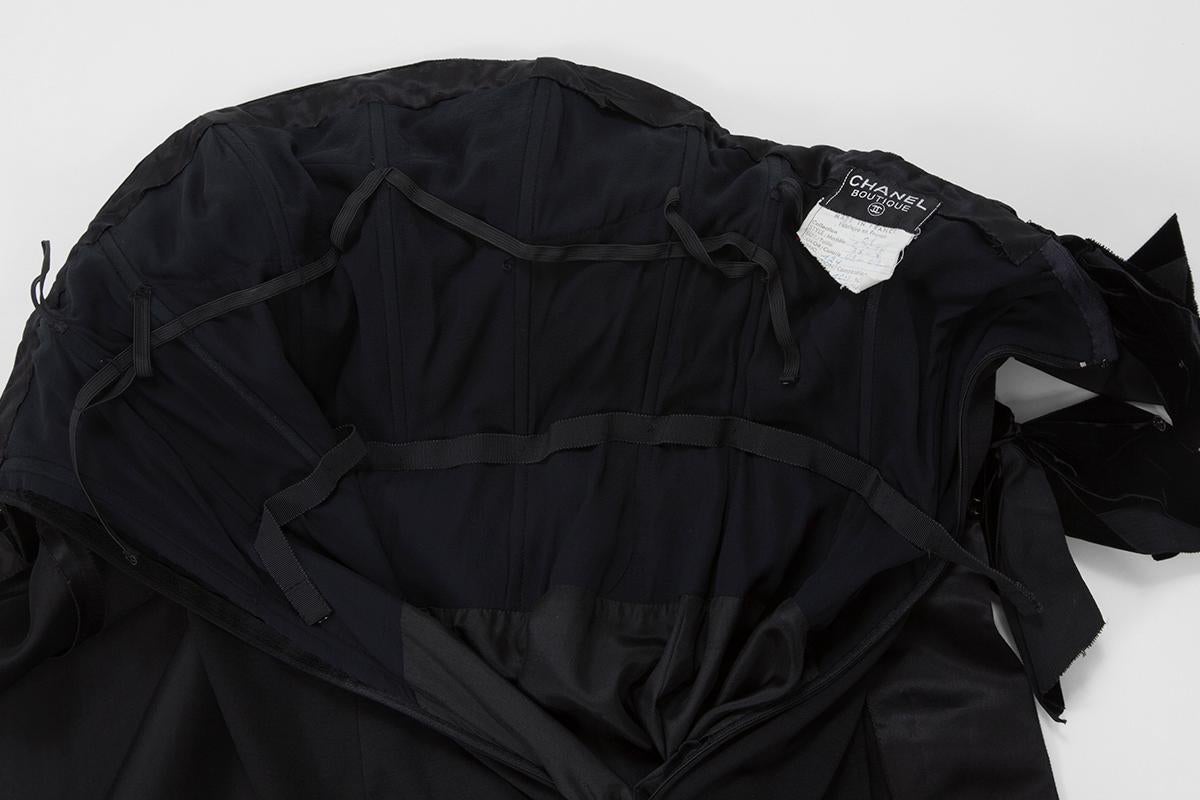 Robe à nœuds embellie de Chanel By Karl Lagerfeld en vente 9