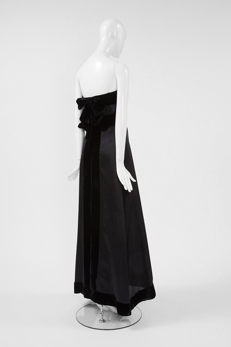 Women's Chanel By Karl Lagerfeld Bows-Embellished Gown For Sale