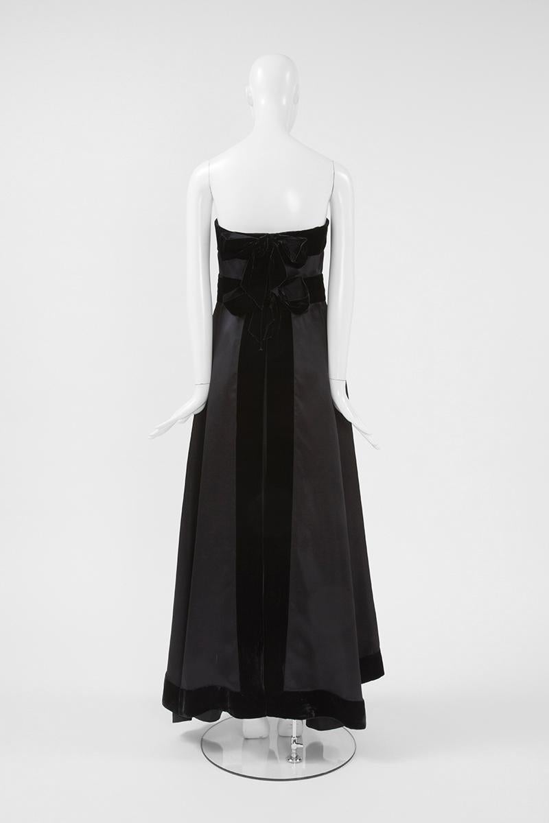 Chanel By Karl Lagerfeld Bows-Embellished Gown For Sale 2