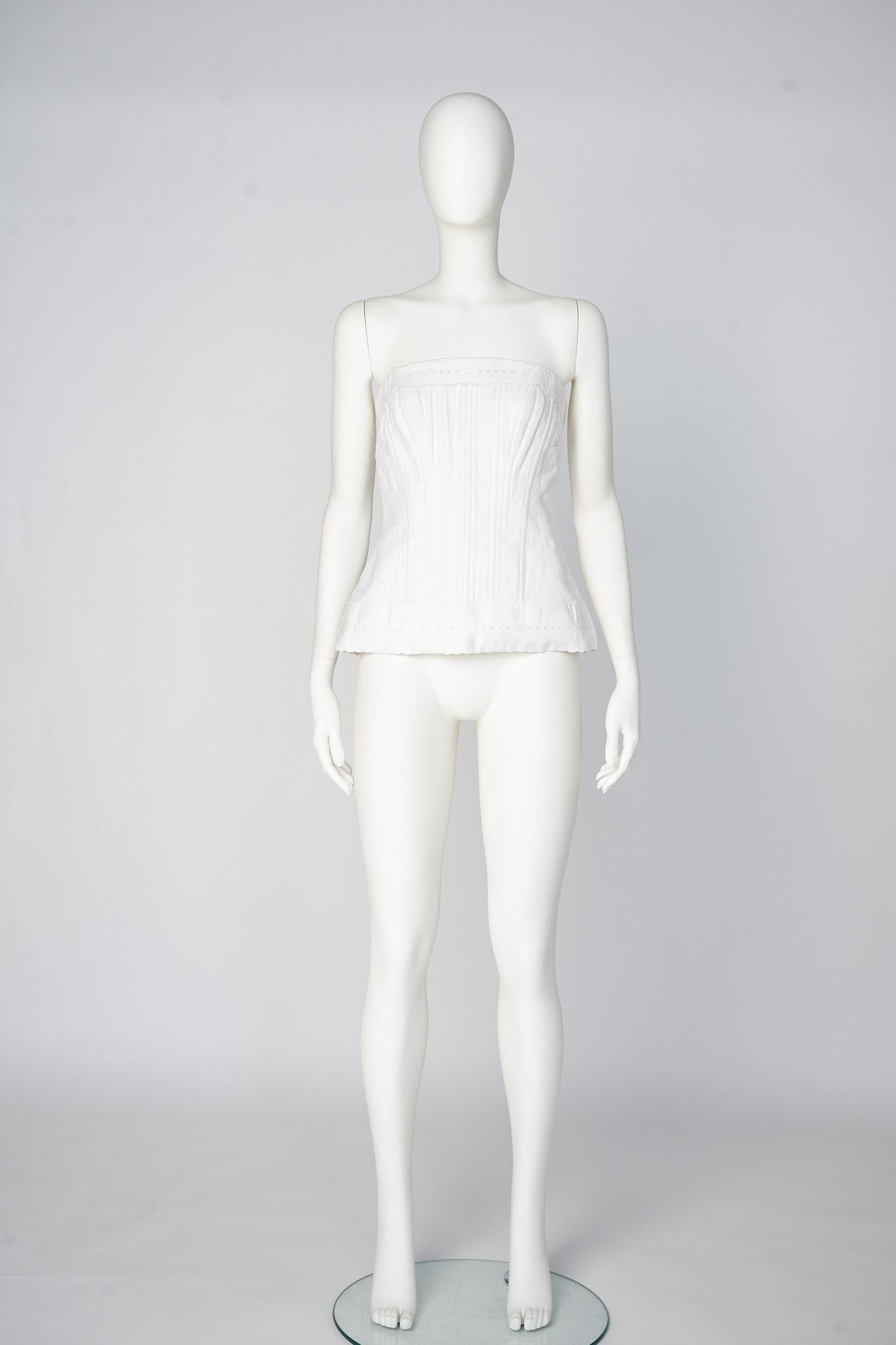 Chanel By Karl Lagerfeld Broderie Anglaise CC Logo Cotton Corset Top, SS1993 en Bueno estado para la venta en Geneva, CH