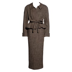 Chanel by Karl Lagerfeld traje de chaqueta plisada de tweed marrón y falda maxi, fw 1998
