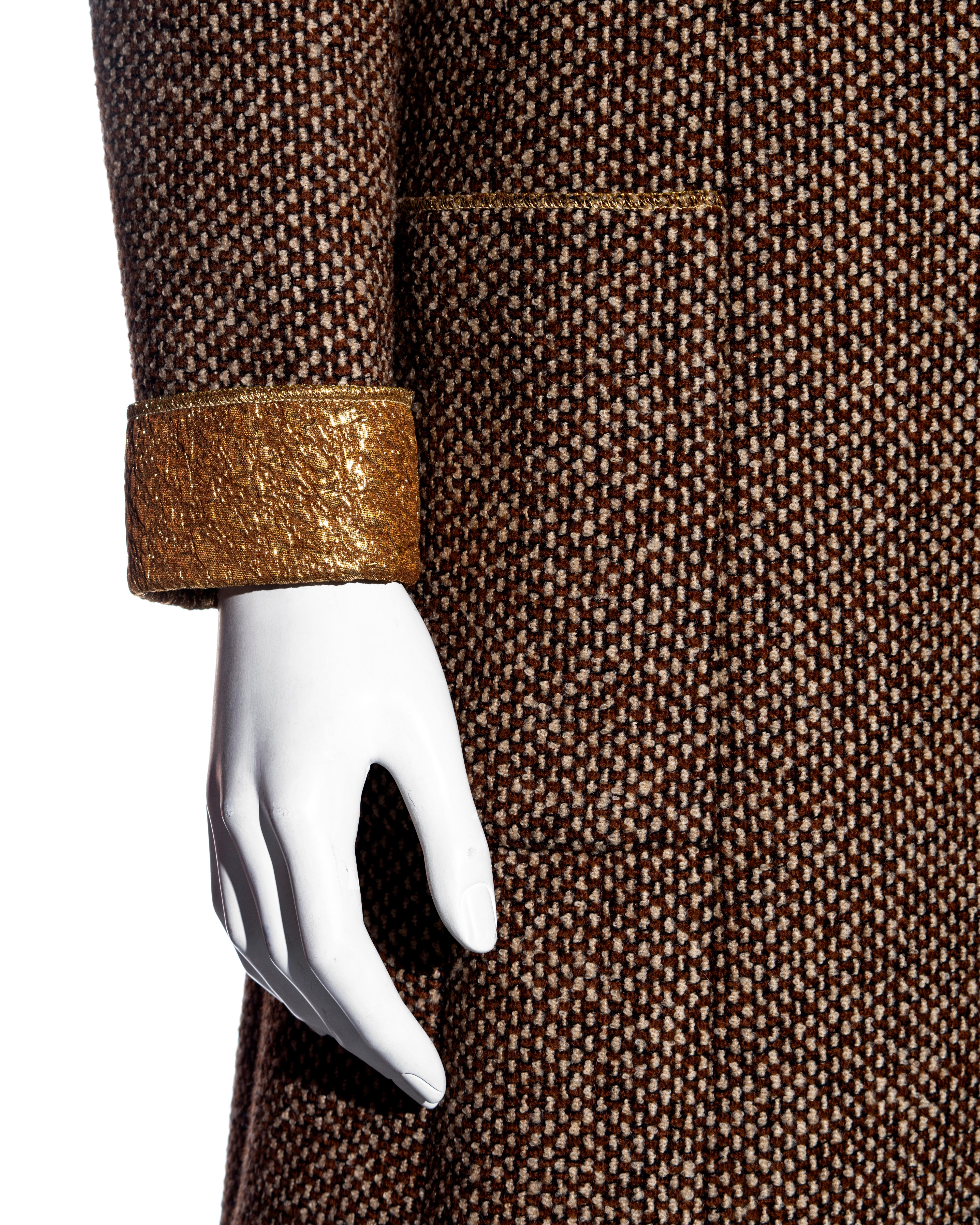 Costume 3 pièces en laine marron et lurex de soie dorée Chanel by Karl Lagerfeld, automne-hiver 1996 en vente 5