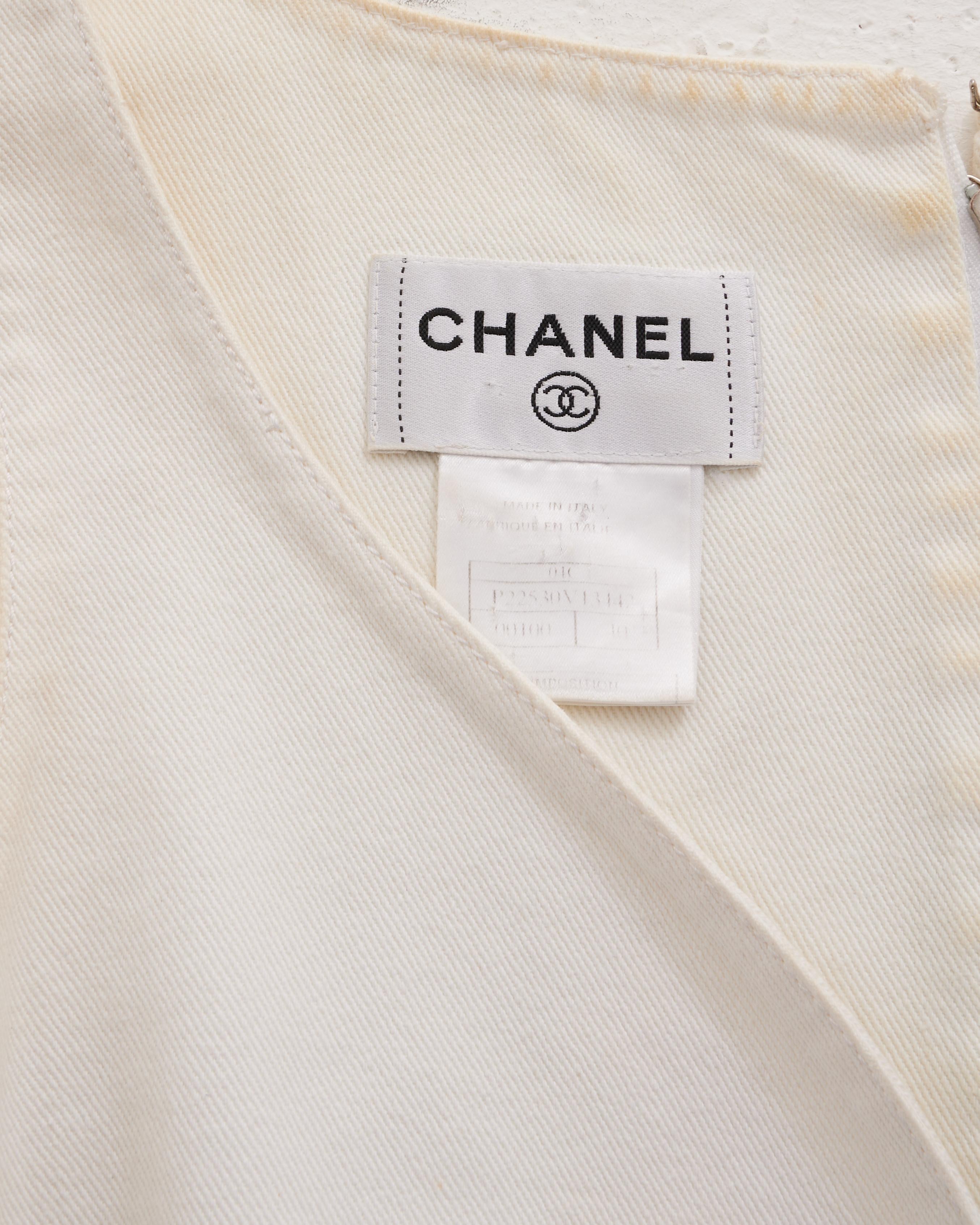 Chanel by Karl Lagerfeld Cruise 2004 White Cotton Sleeveless Midi Dress For Sale 3
