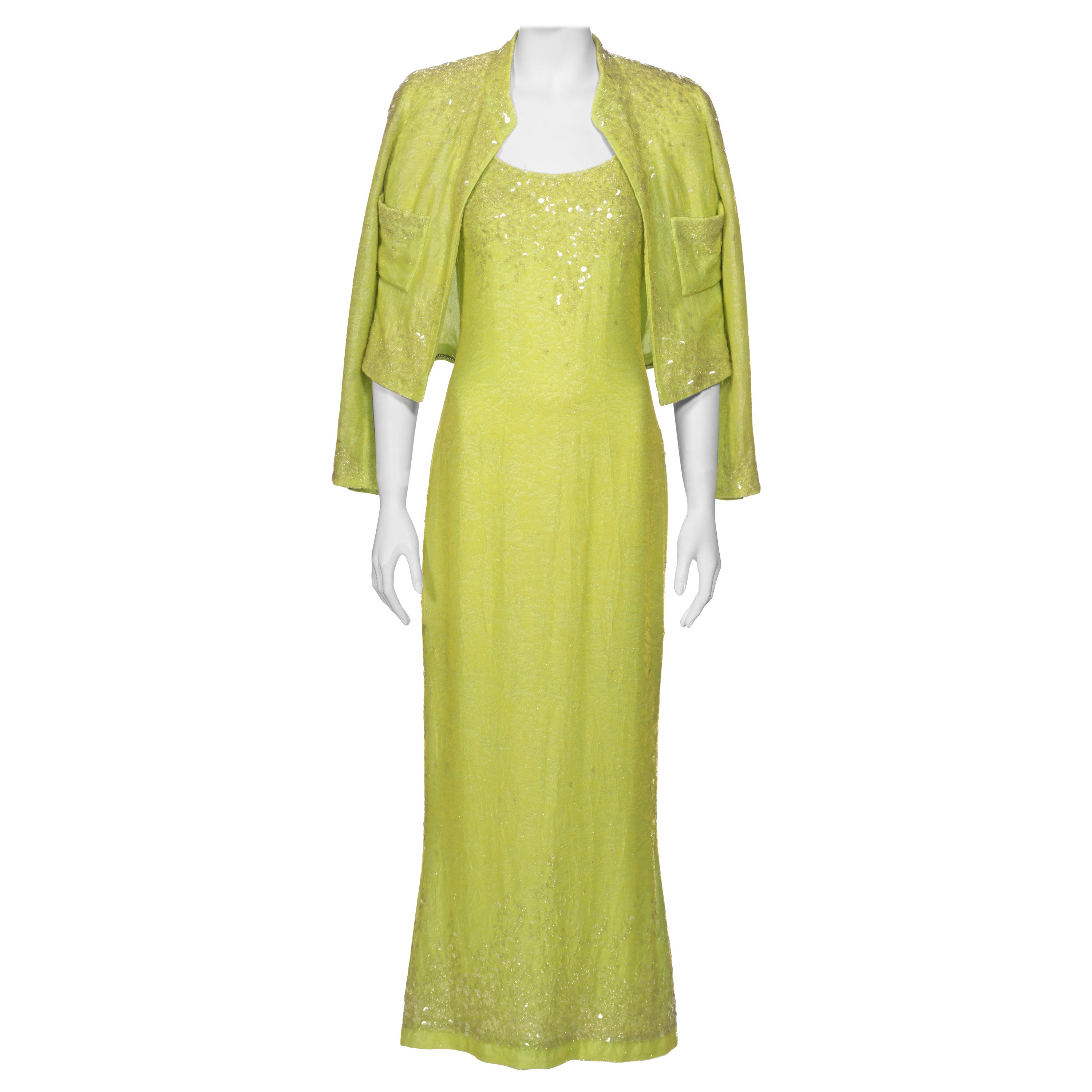 Robe et veste en velours vert citron ornées Chanel par Karl Lagerfeld, P/E 1997 en vente