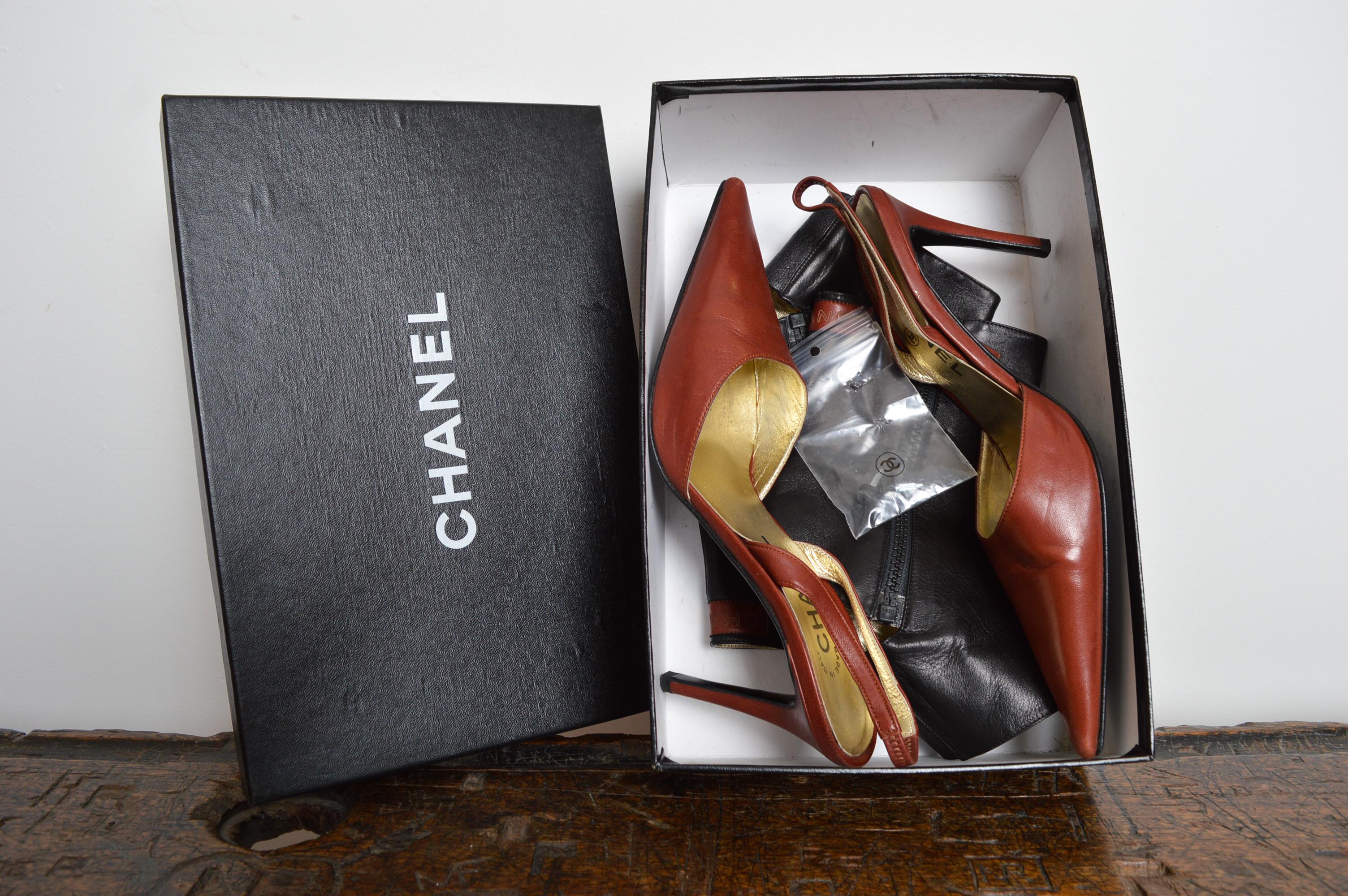 CHANEL by Karl Lagerfeld extremely rare Black Red Motorcycle Pointed Court Shoes For Sale 12