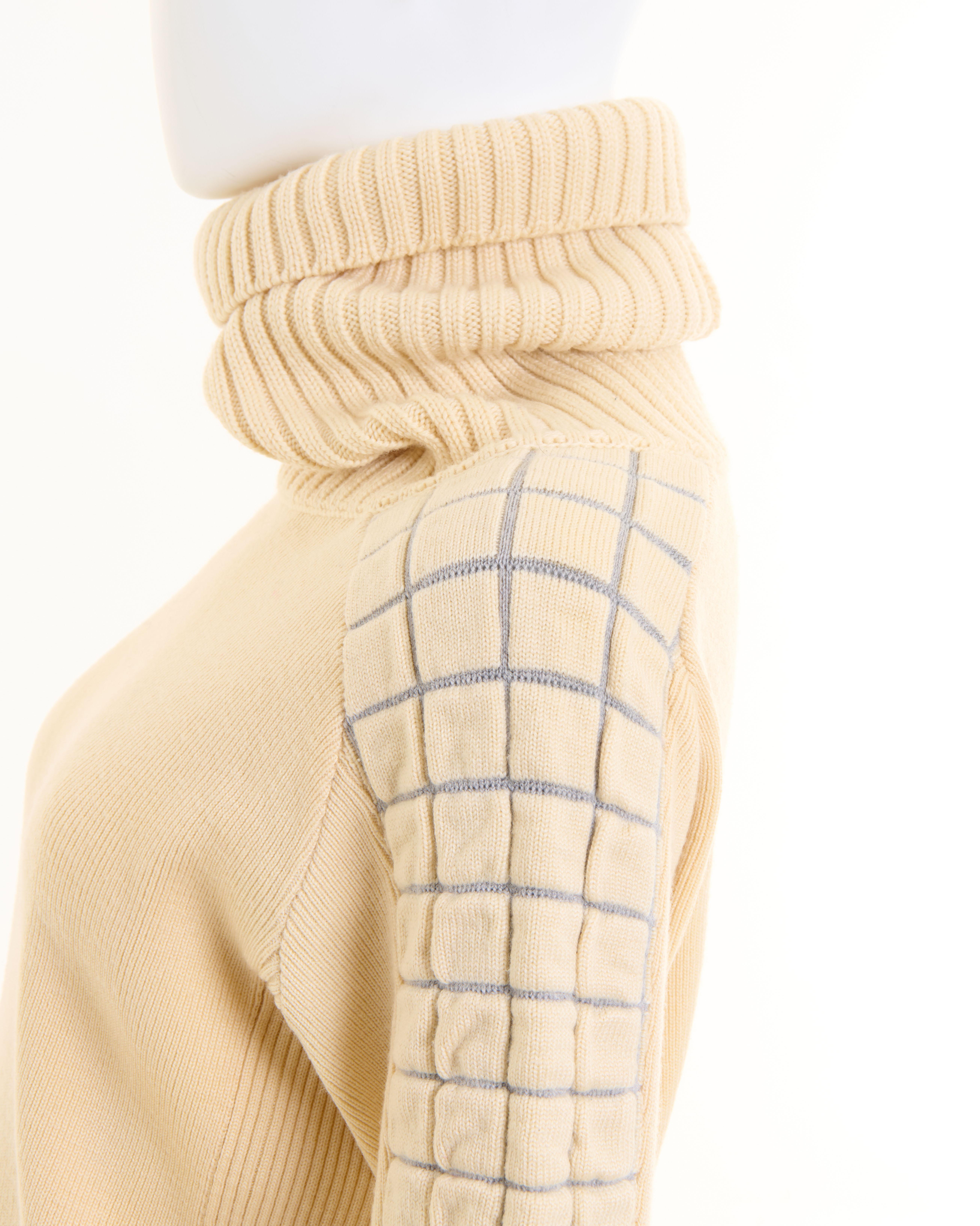 Chanel by Karl Lagerfeld F/W 2002 Off-White-Rollkragenpullover im Angebot 5