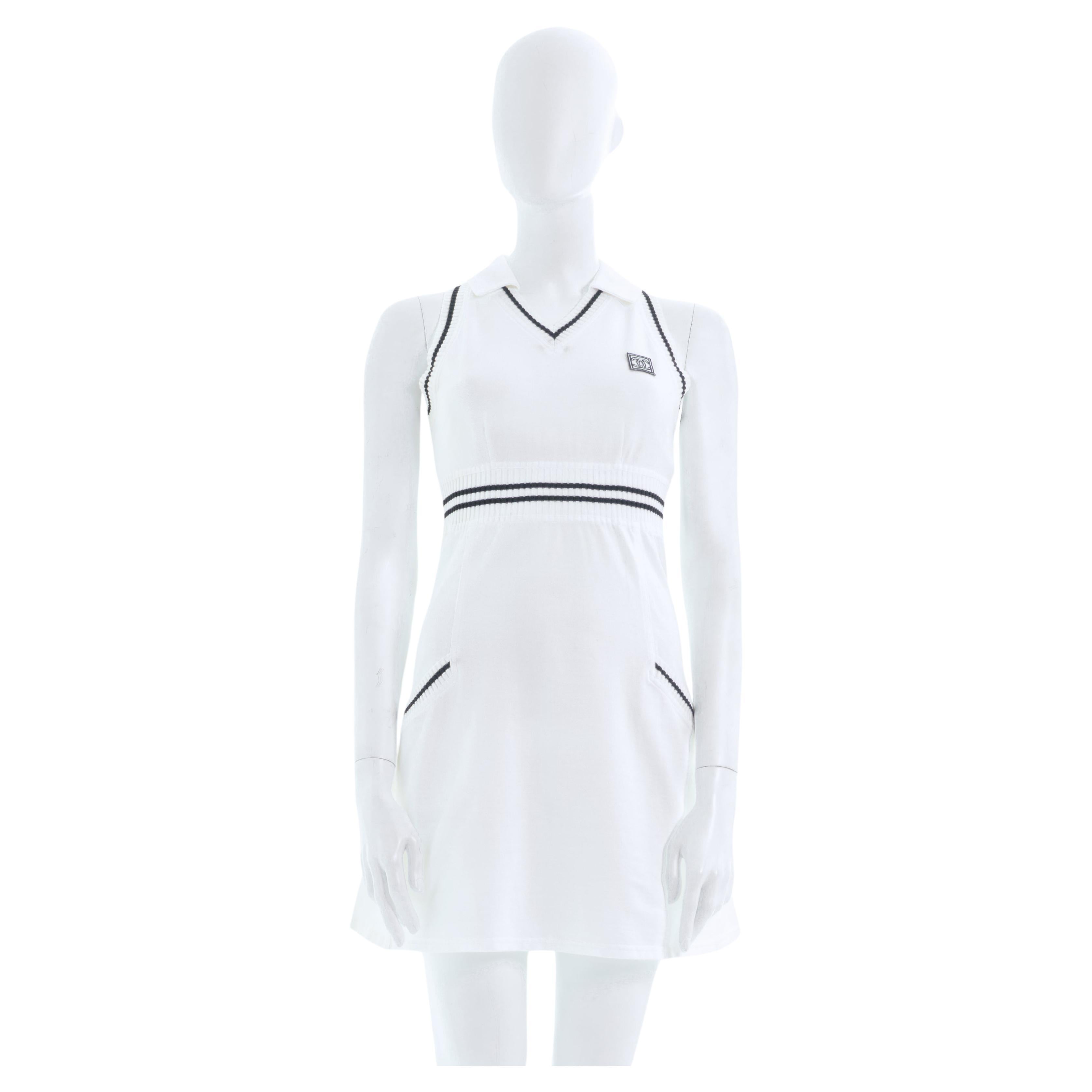 Chanel par Karl Lagerfeld F/W 2003 - Mini robe de tennis sans manches en coton blanc en vente