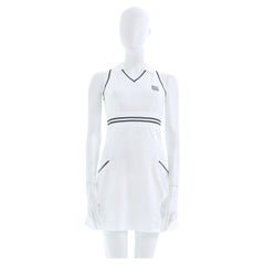 Chanel par Karl Lagerfeld F/W 2003 - Mini robe de tennis sans manches en coton blanc
