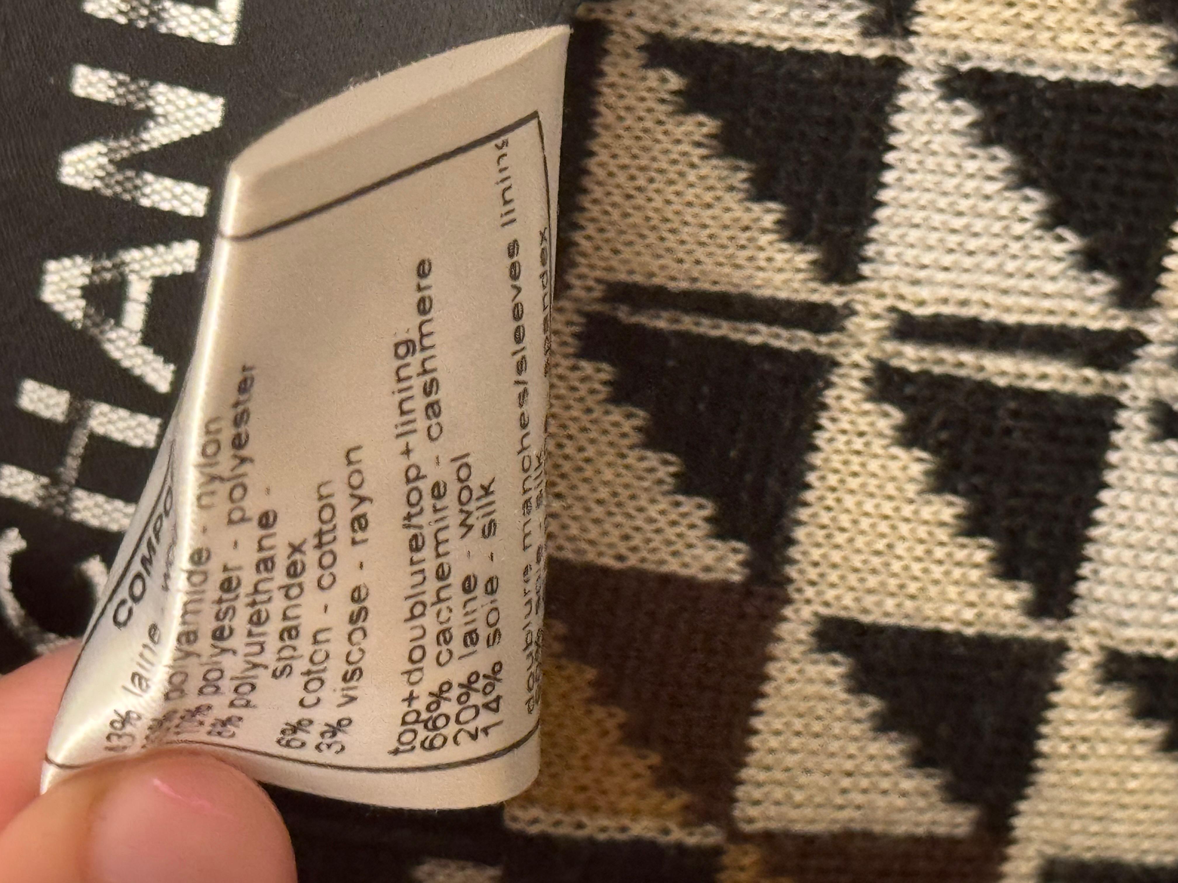 Chanel by Karl Lagerfeld F/W 2004 runway fantasy tweed jacket For Sale 9