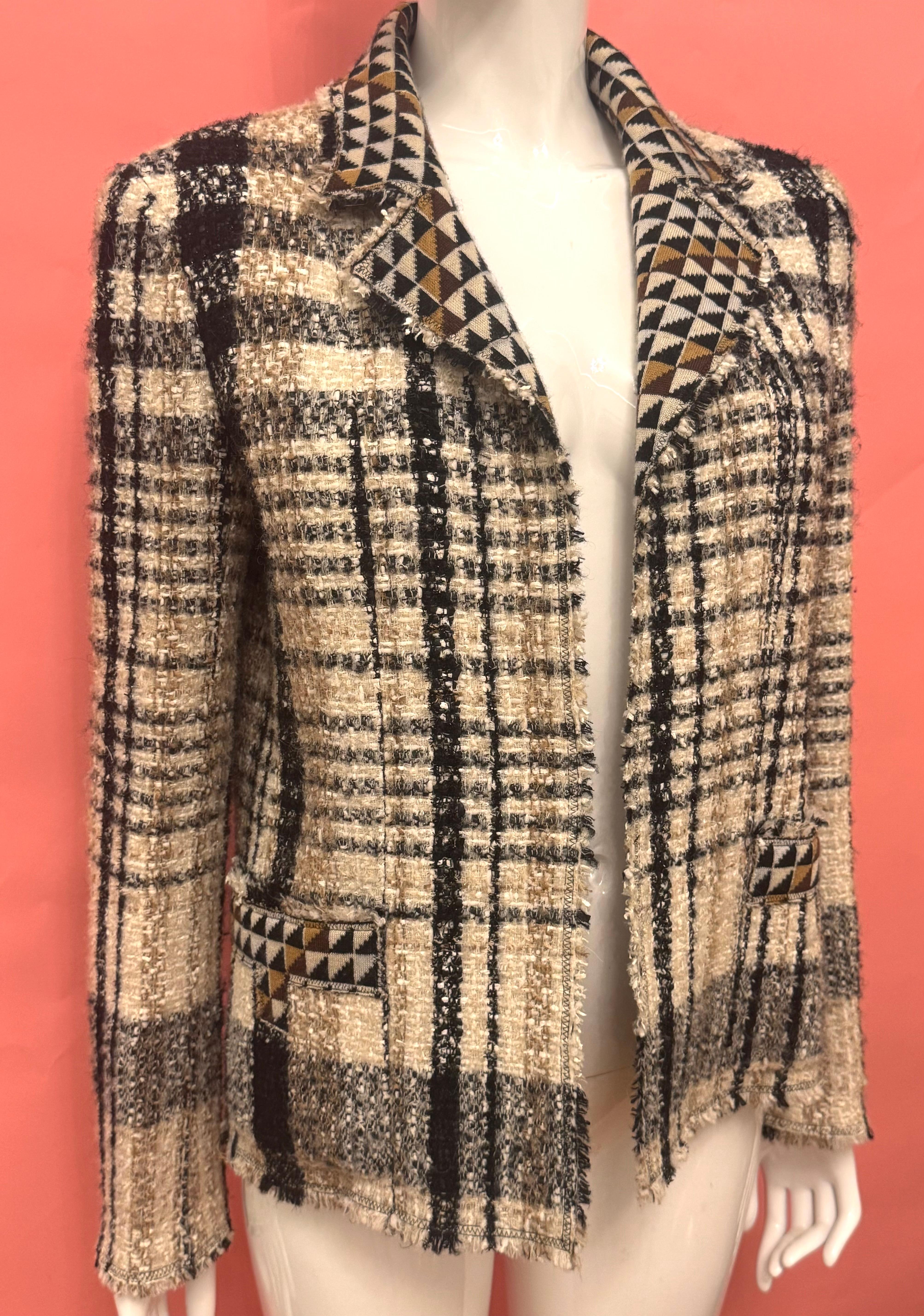 Chanel by Karl Lagerfeld F/W 2004 runway fantasy tweed jacket For Sale 15