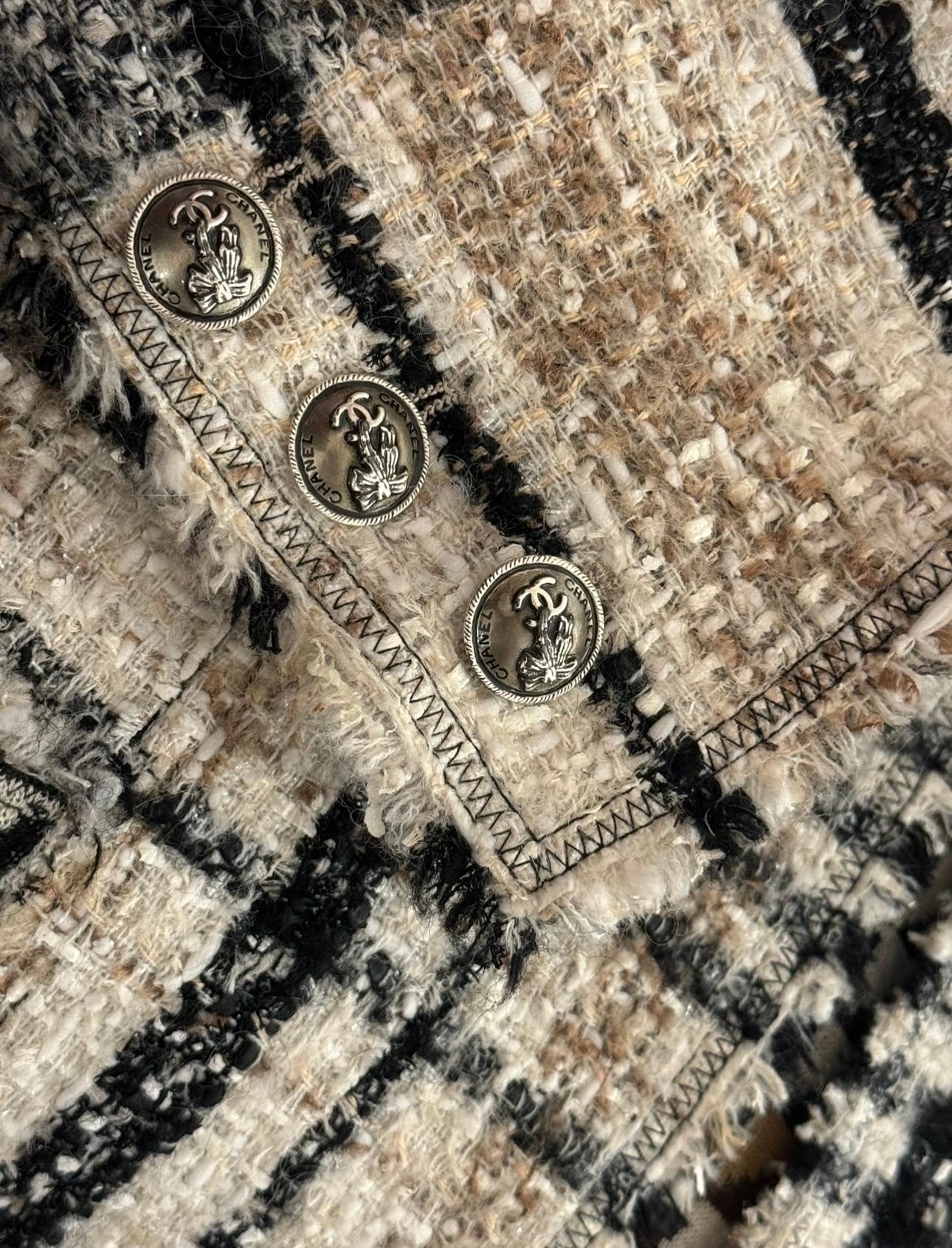 Brown Chanel by Karl Lagerfeld F/W 2004 runway fantasy tweed jacket For Sale