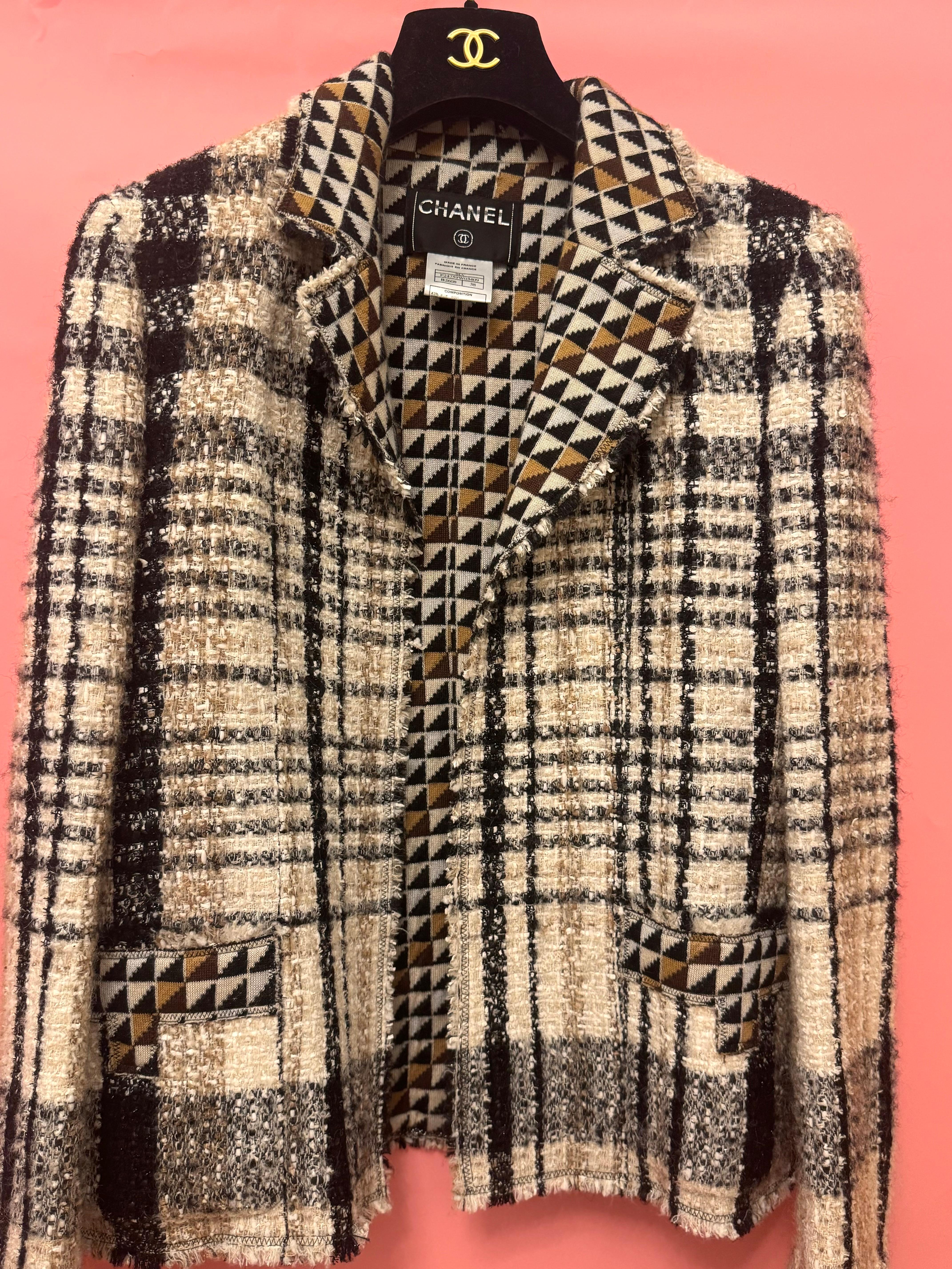 Chanel by Karl Lagerfeld F/W 2004 runway fantasy tweed jacket For Sale 1