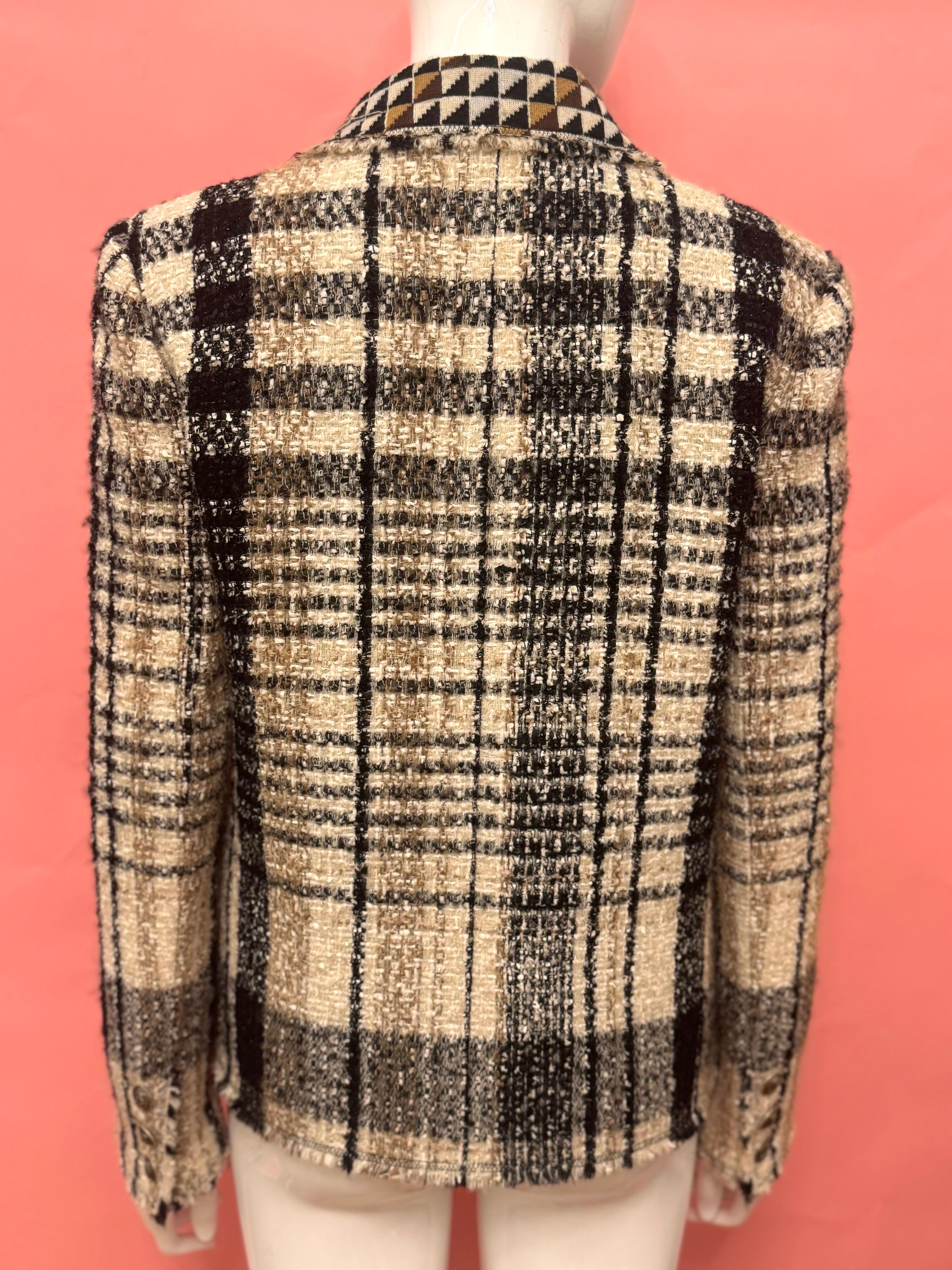 Chanel by Karl Lagerfeld F/W 2004 runway fantasy tweed jacket For Sale 3
