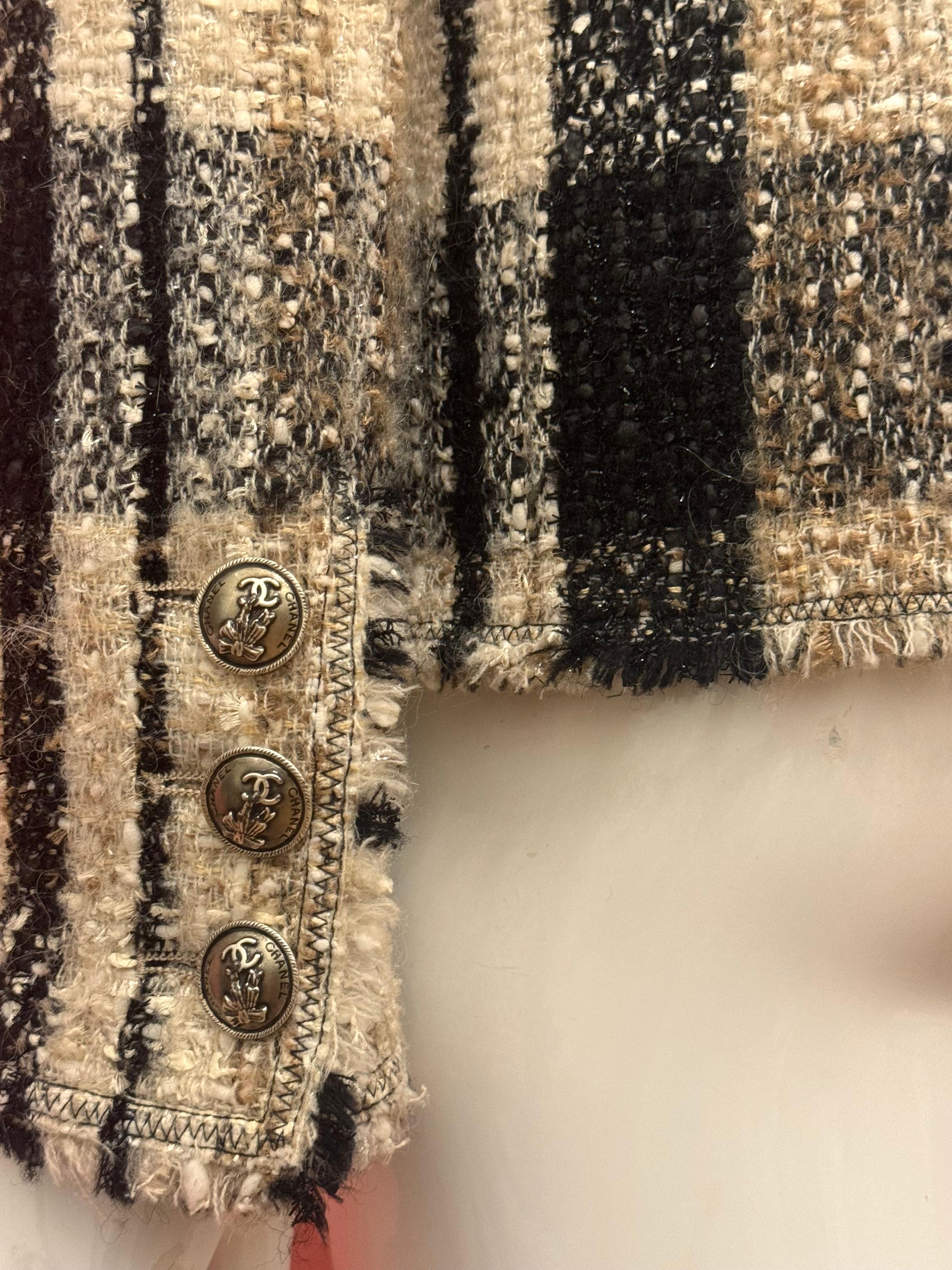 Chanel by Karl Lagerfeld F/W 2004 runway fantasy tweed jacket For Sale 4