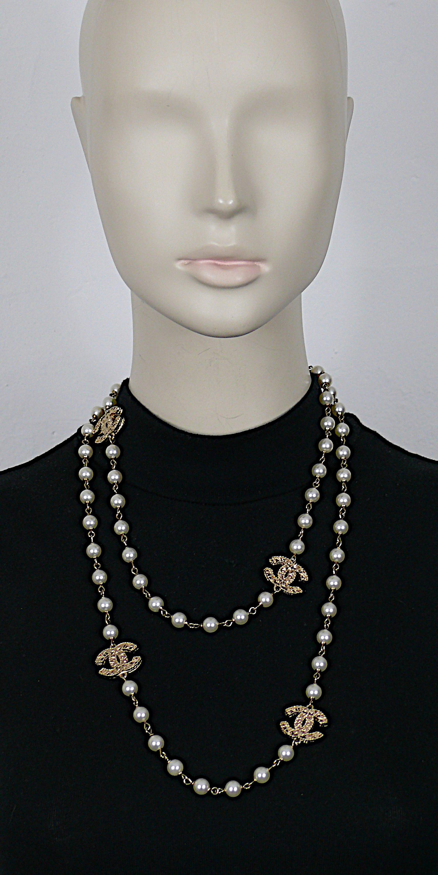 Women's CHANEL by KARL LAGERFELD Faux Pearl CC Logo Necklace, 2008 For Sale