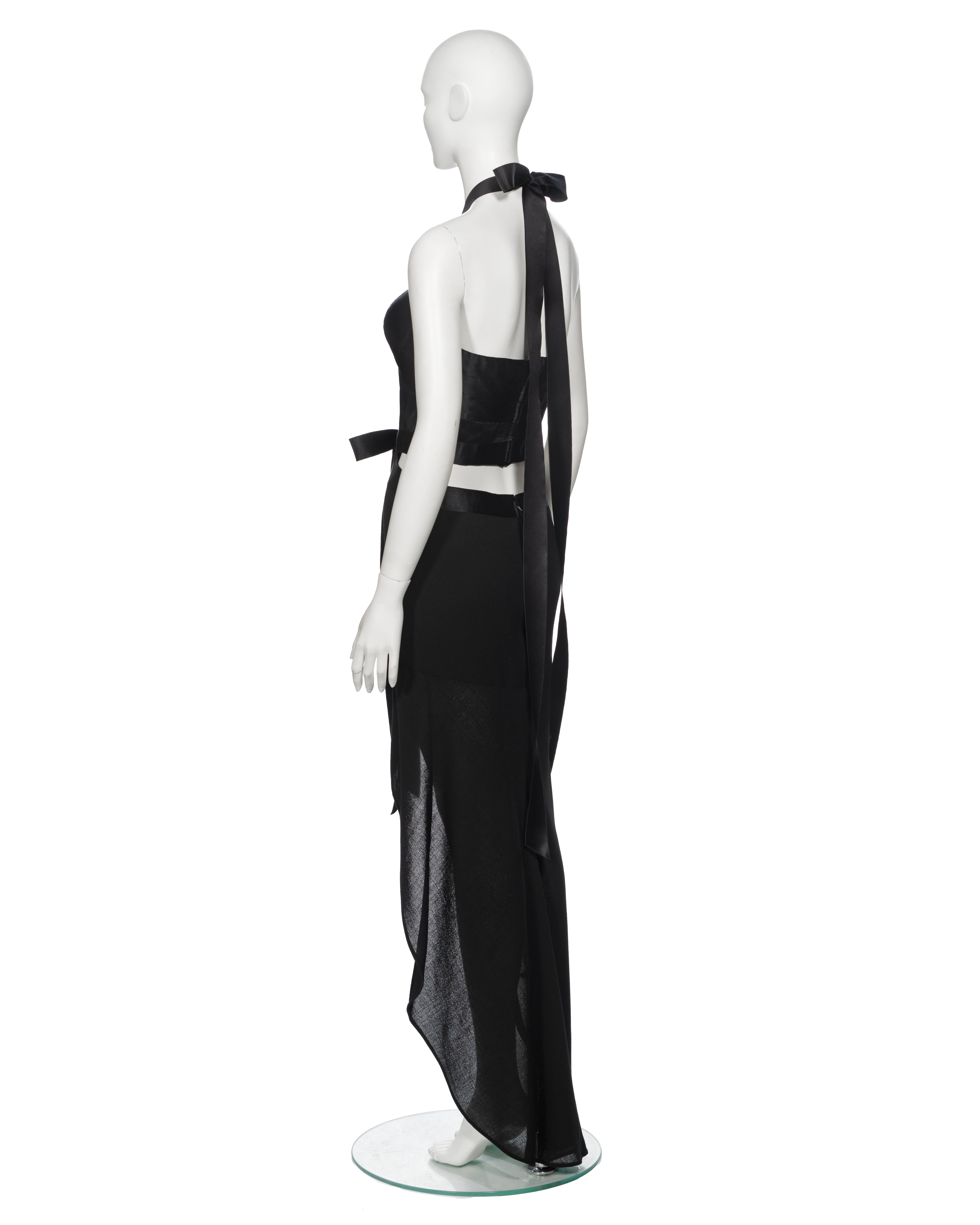 Robe de soirée haute couture Chanel par Karl Lagerfeld en soie noire, saison 1994 en vente 11