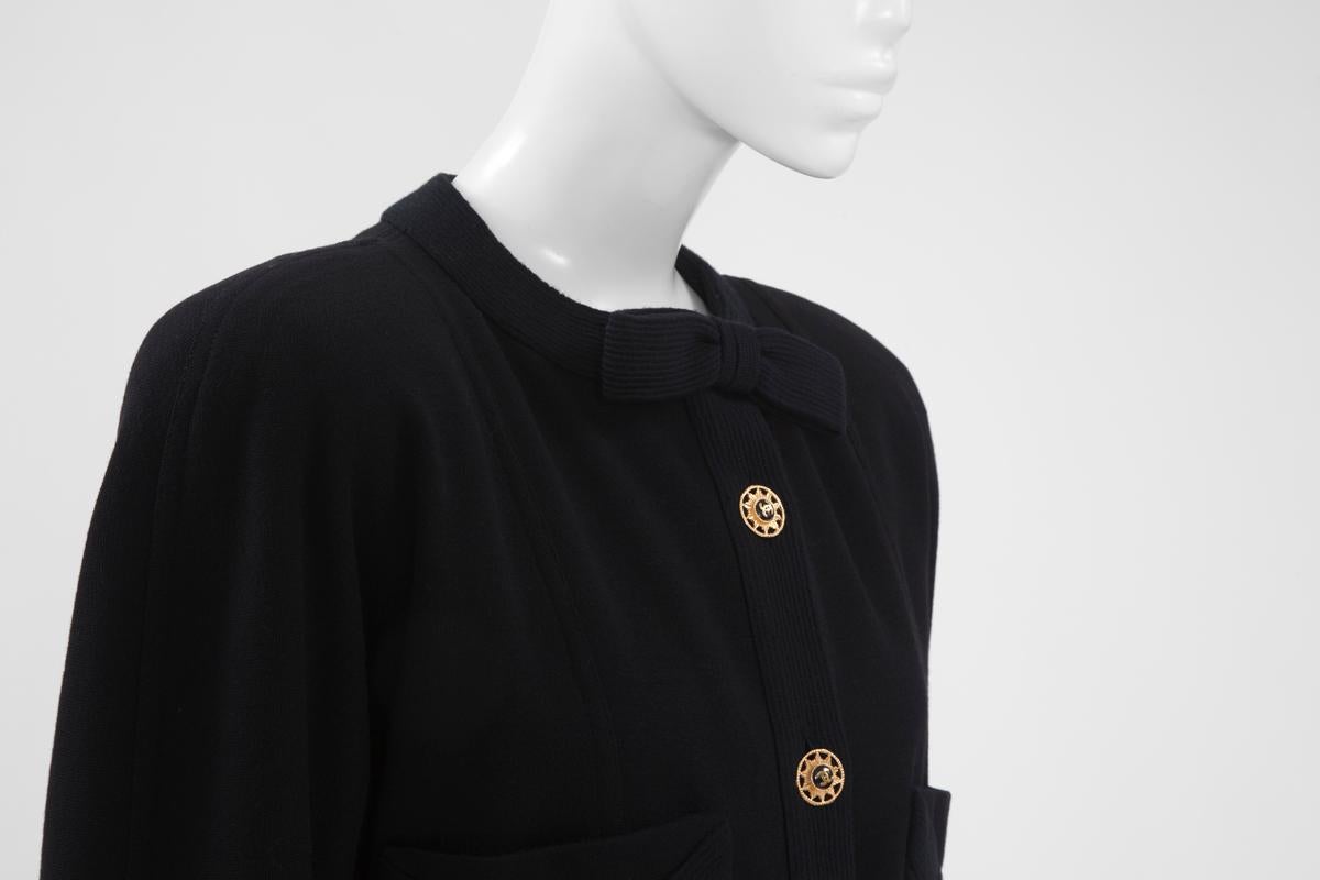 Chanel by Karl Lagerfeld Haute Couture Bow Skirt Suit, Circa 1985 In Excellent Condition For Sale In Geneva, CH