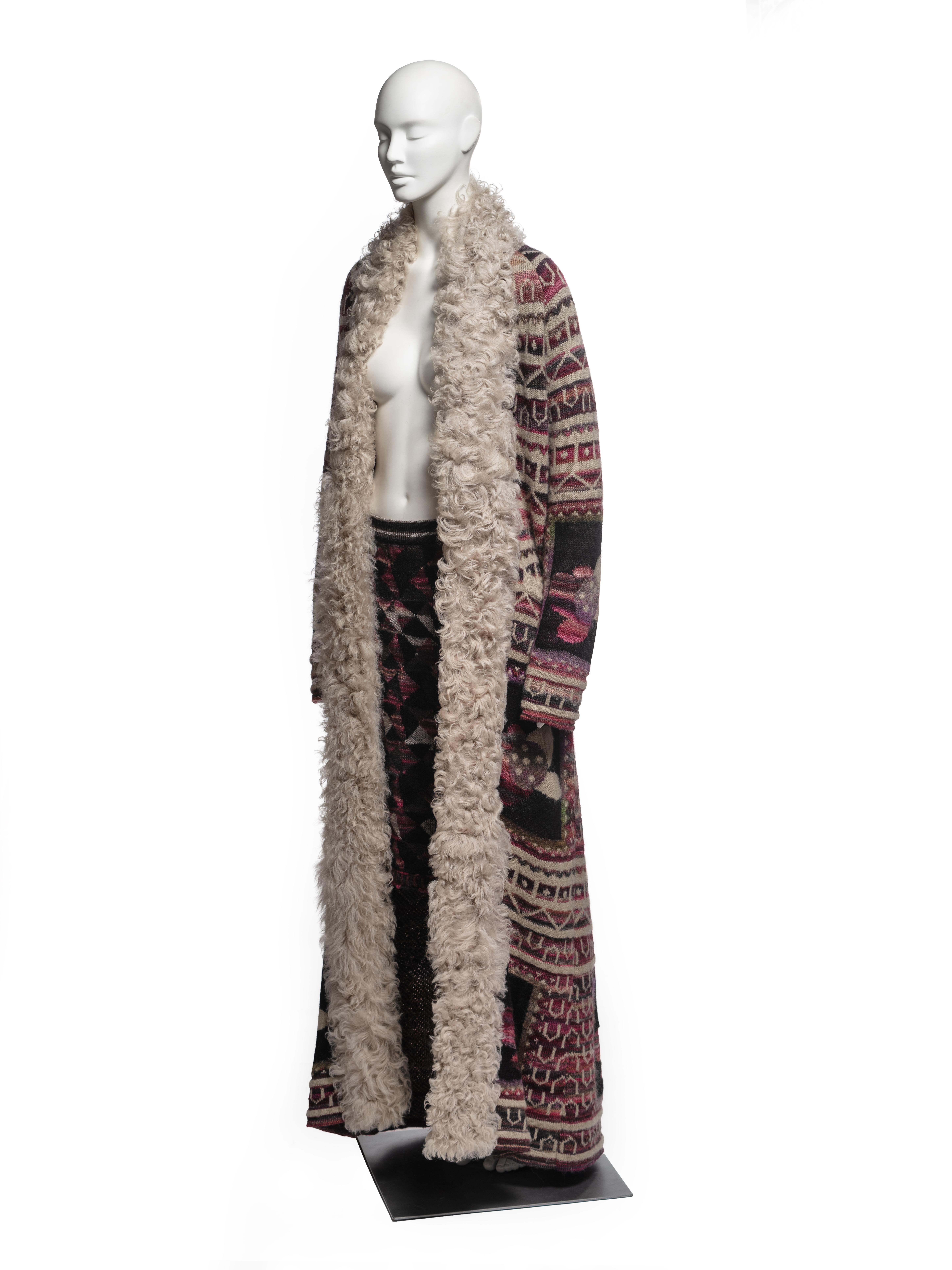 Chanel by Karl Lagerfeld Knitted Maxi Coat and Skirt Set, Métiers d'art, PF 2009 in vendita 6