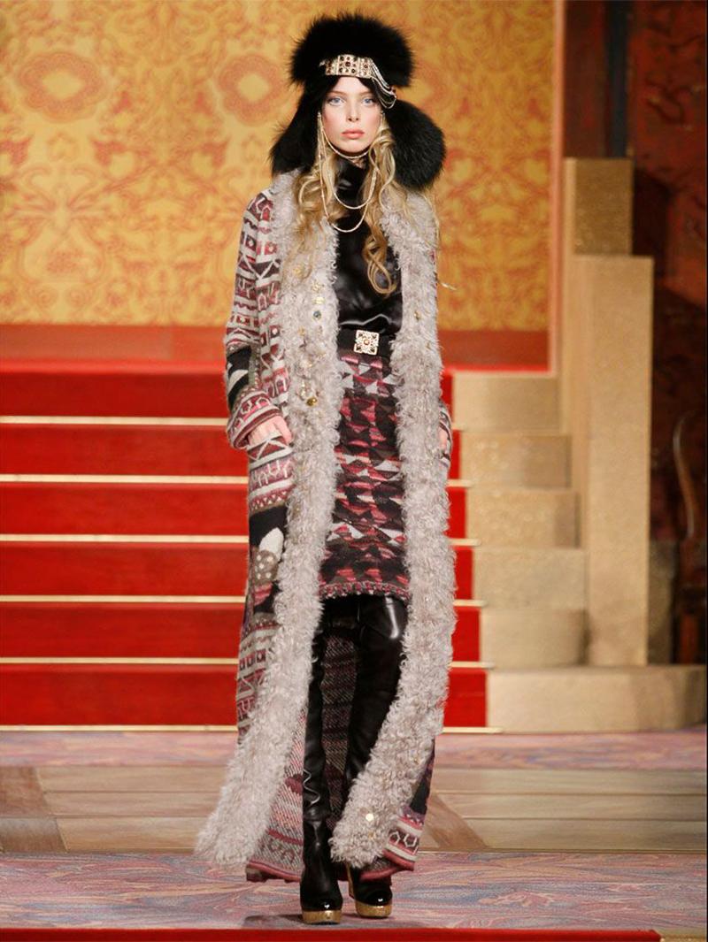 Chanel by Karl Lagerfeld Knitted Maxi Coat and Skirt Set, Métiers d'art, PF 2009 In condizioni ottime in vendita a London, GB