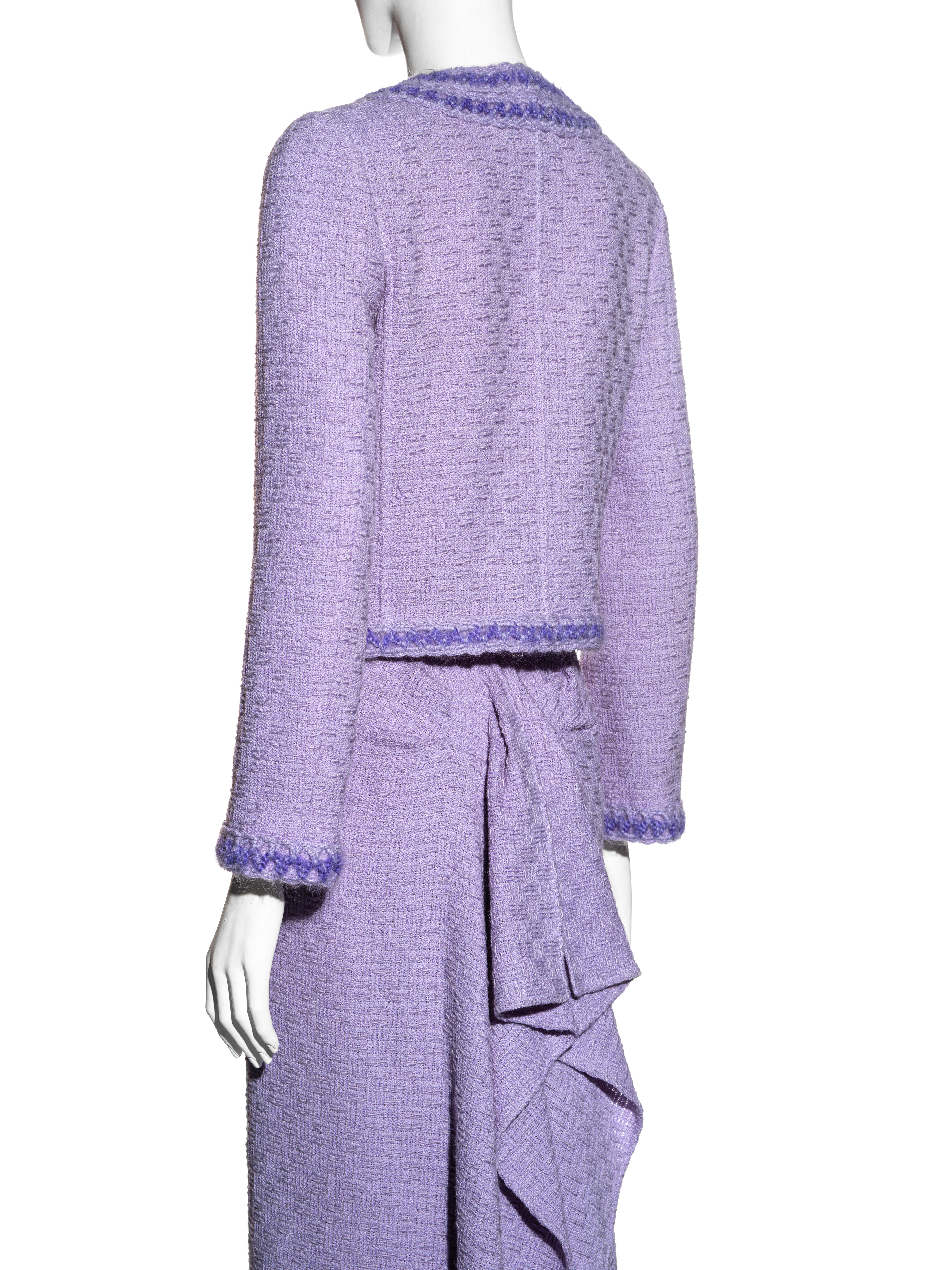 Tailleur veste et jupe longue en tweed lilas Chanel by Karl Lagerfeld, A/H 1998 en vente 7