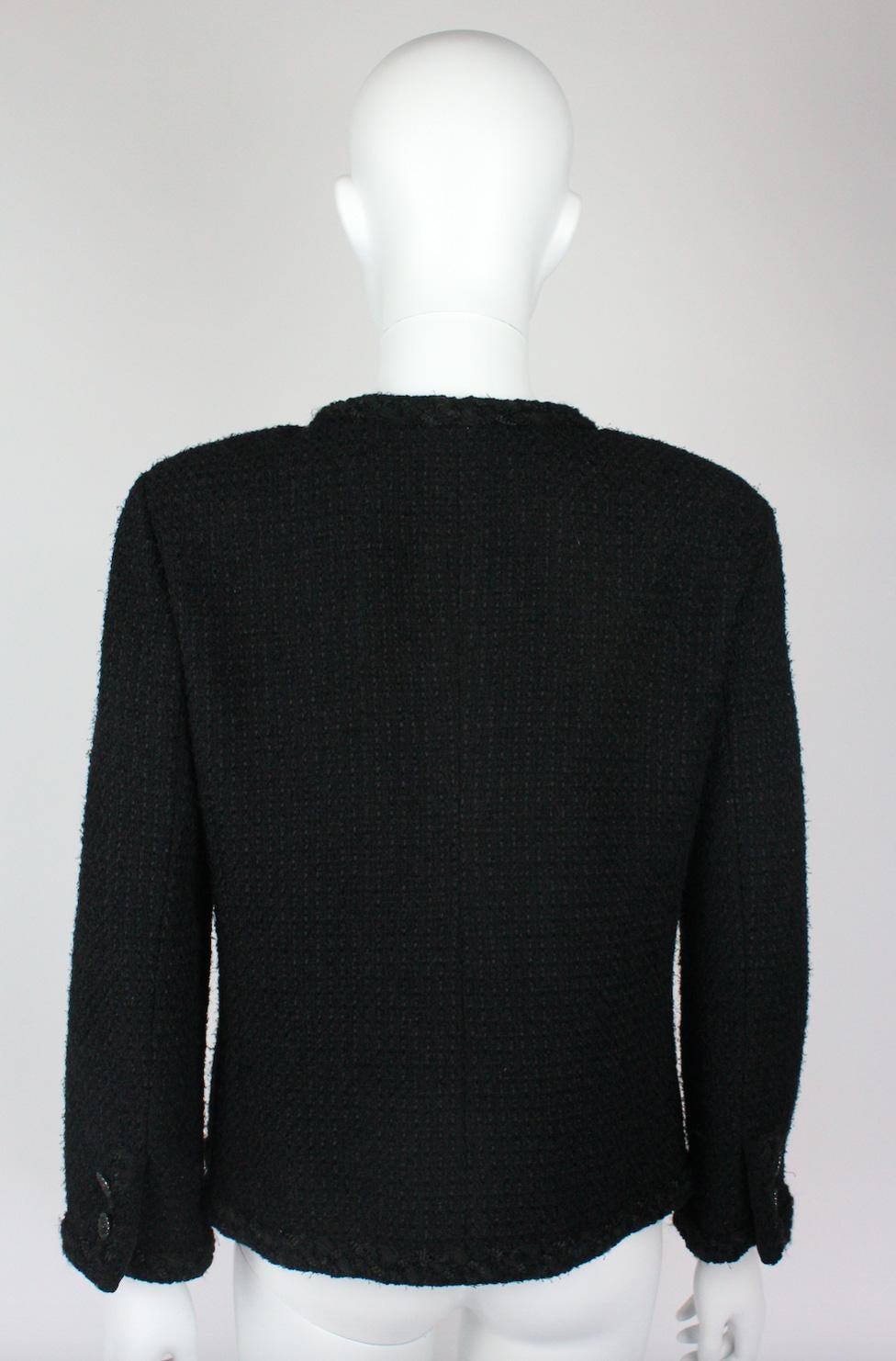 Petite veste noire Chanel par Karl Lagerfeld, Cruise 2011 Pour femmes en vente