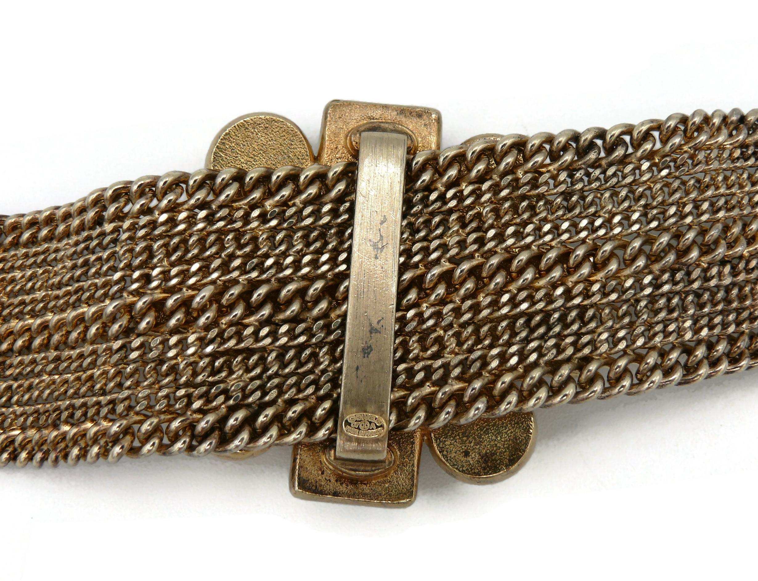 CHANEL by KARL LAGERFELD Mesh Chainmail Resin Flower CC Bracelet, Fall 2007 For Sale 10