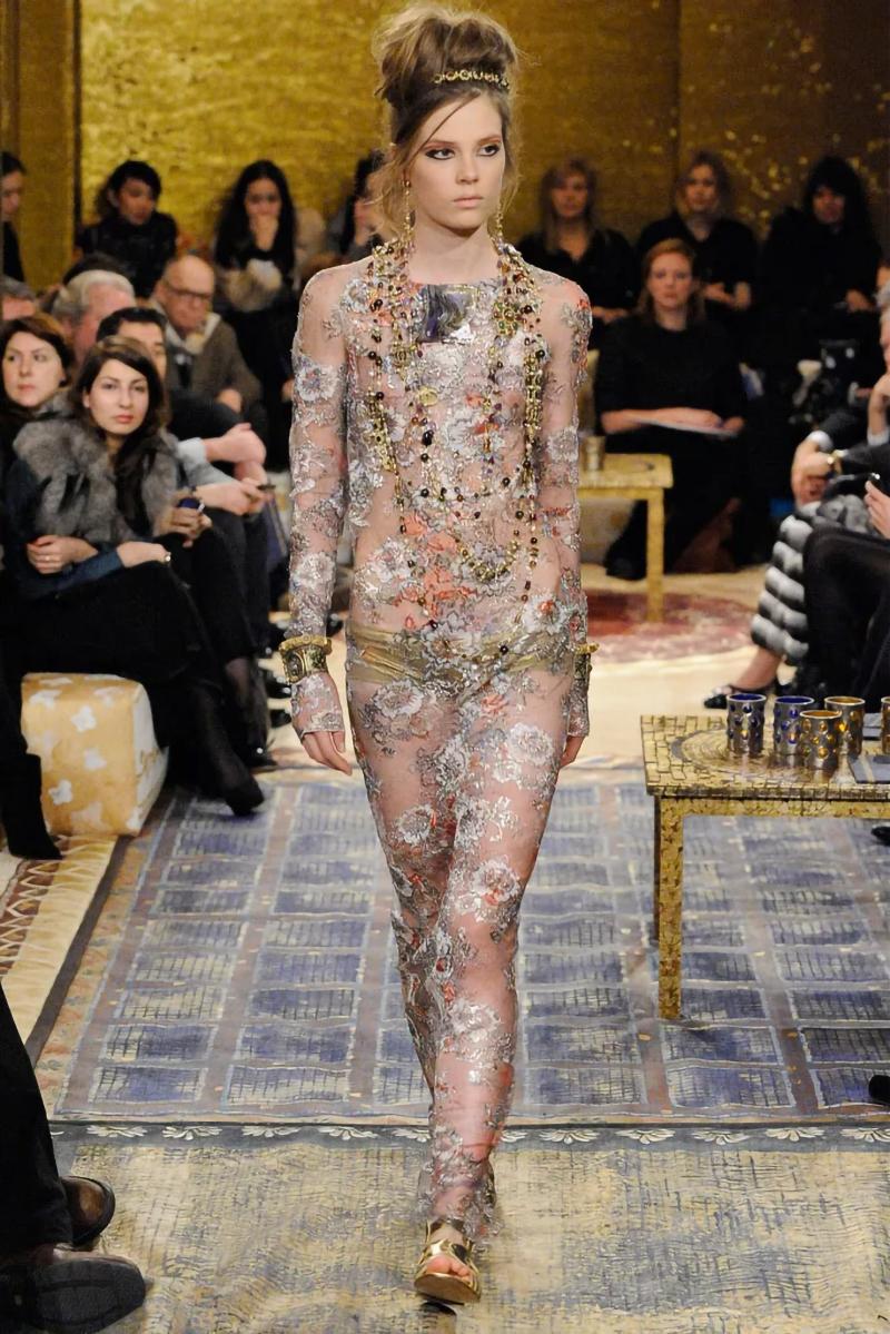 Gray Chanel by Karl Lagerfeld Metallic Floral Lace Evening Dress, Métiers d’Art 2011 For Sale