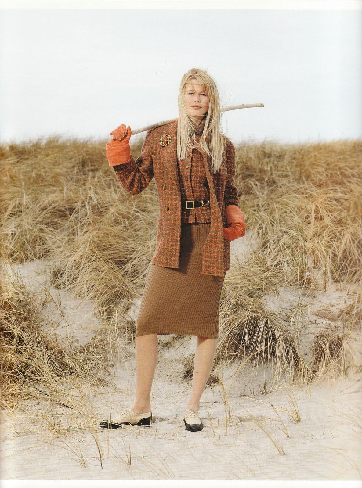 Chanel by Karl Lagerfeld orangefarbenes und braunes Strick- und Tweed-Jackenkleid, H/W 1995 Damen im Angebot