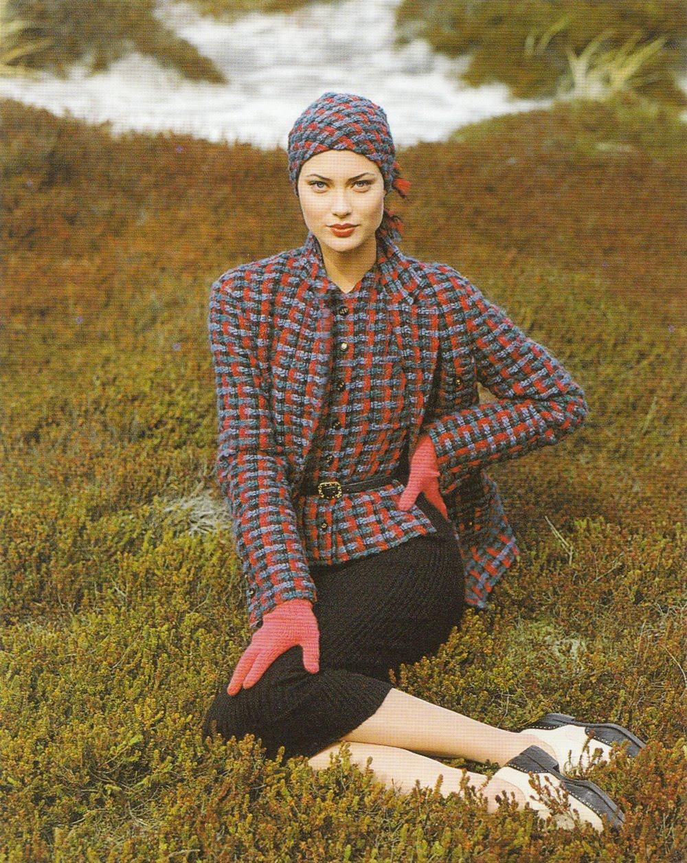 Chanel by Karl Lagerfeld orangefarbenes und braunes Strick- und Tweed-Jackenkleid, H/W 1995 im Angebot 2