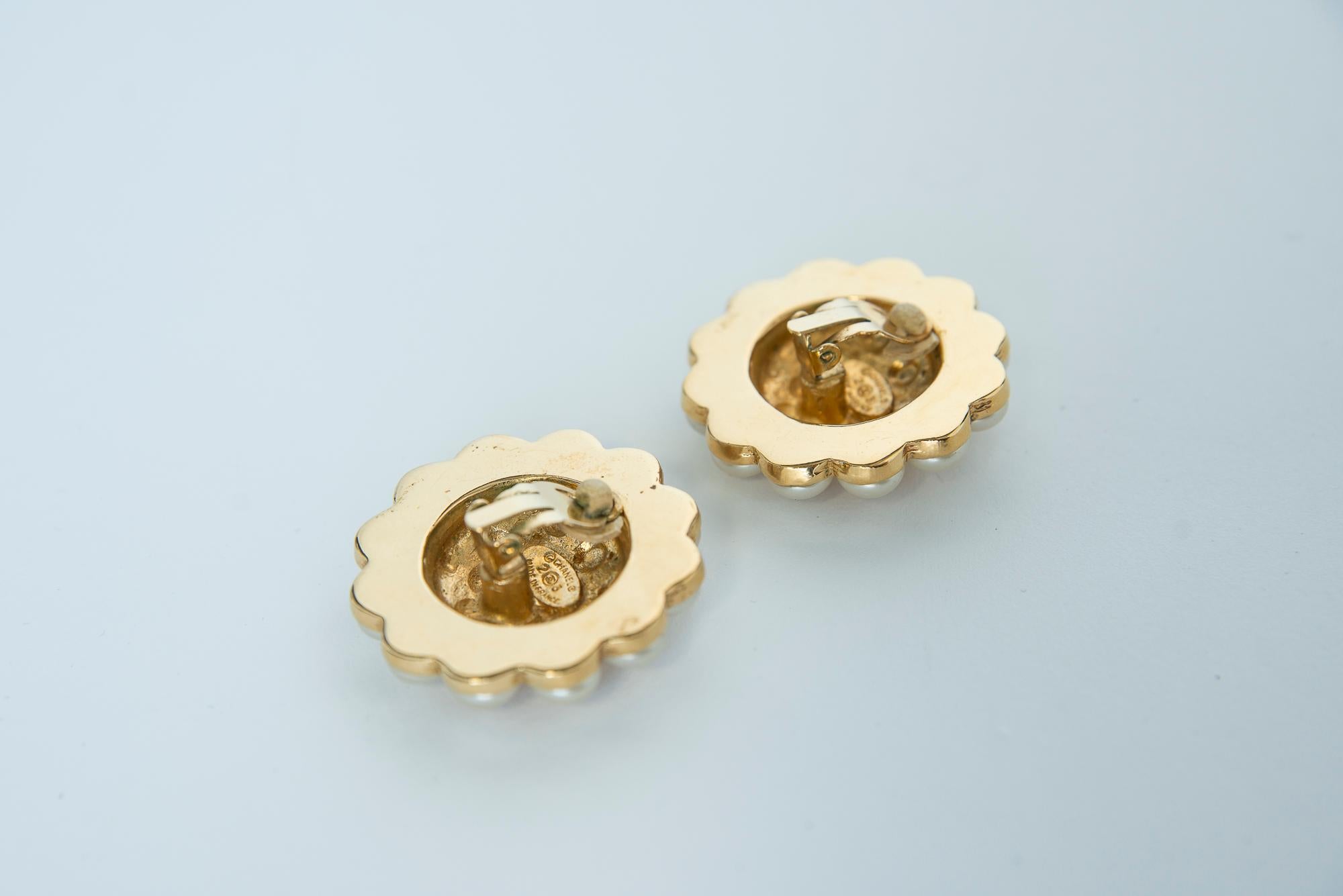 Chanel By Karl Lagerfeld Oversized Gold-Tone & Faux Pearls CC Clip-On Earrings For Sale 2