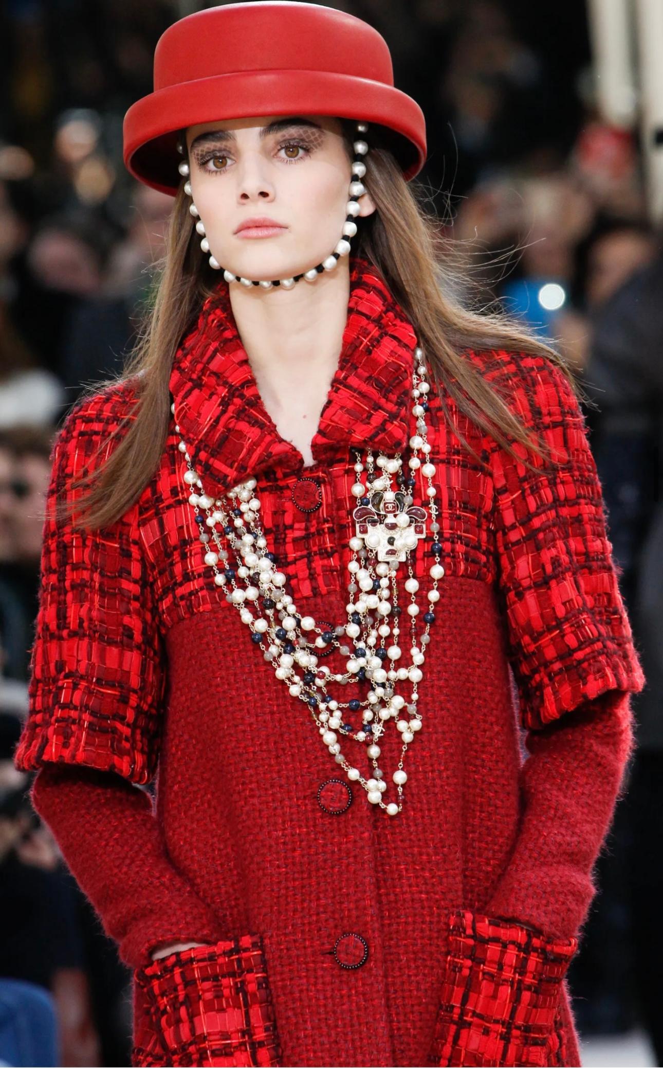 Chanel by Karl Lagerfeld Runway F/W 2016 fantasy tweed coat For Sale 2