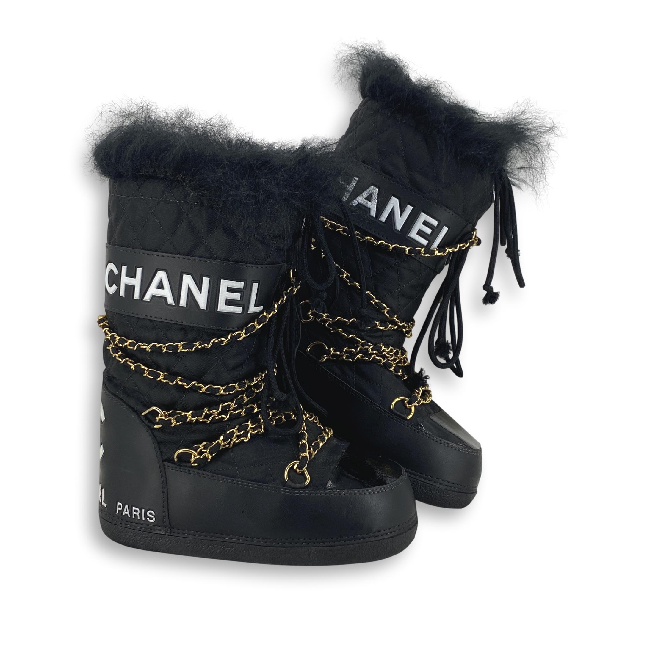Chanel By Karl Lagerfeld Runway Snow Boots, Fall-Winter 1993-1994 at  1stDibs | karl lagerfeld moon boots, chanel snow boots