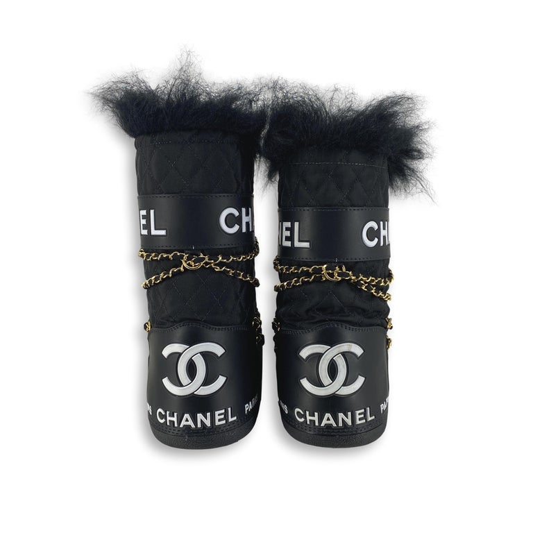 Chanel By Karl Lagerfeld Runway Snow Boots, Fall-Winter 1993 at