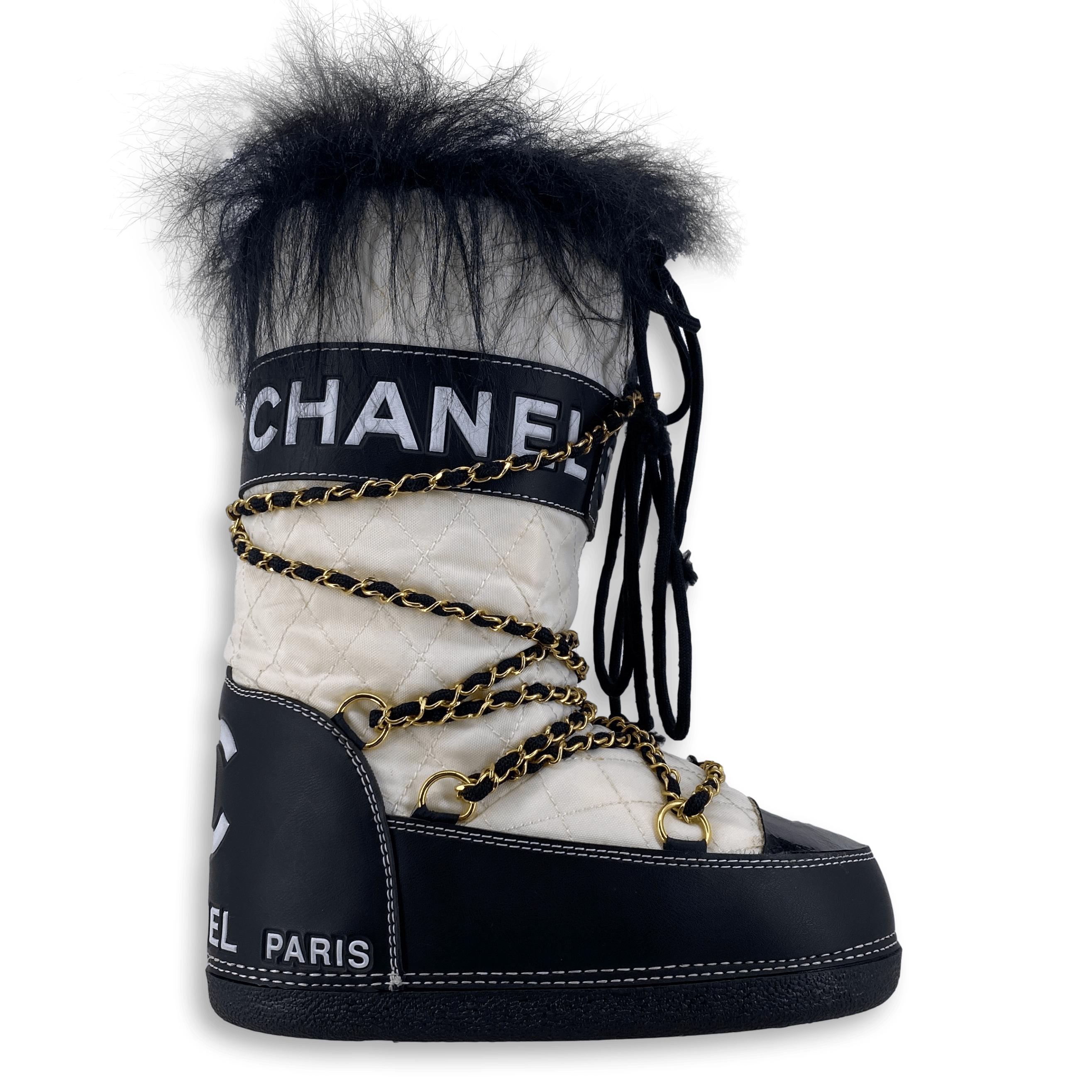 Black Chanel By Karl Lagerfeld Runway Snow Boots, Fall-Winter 1993