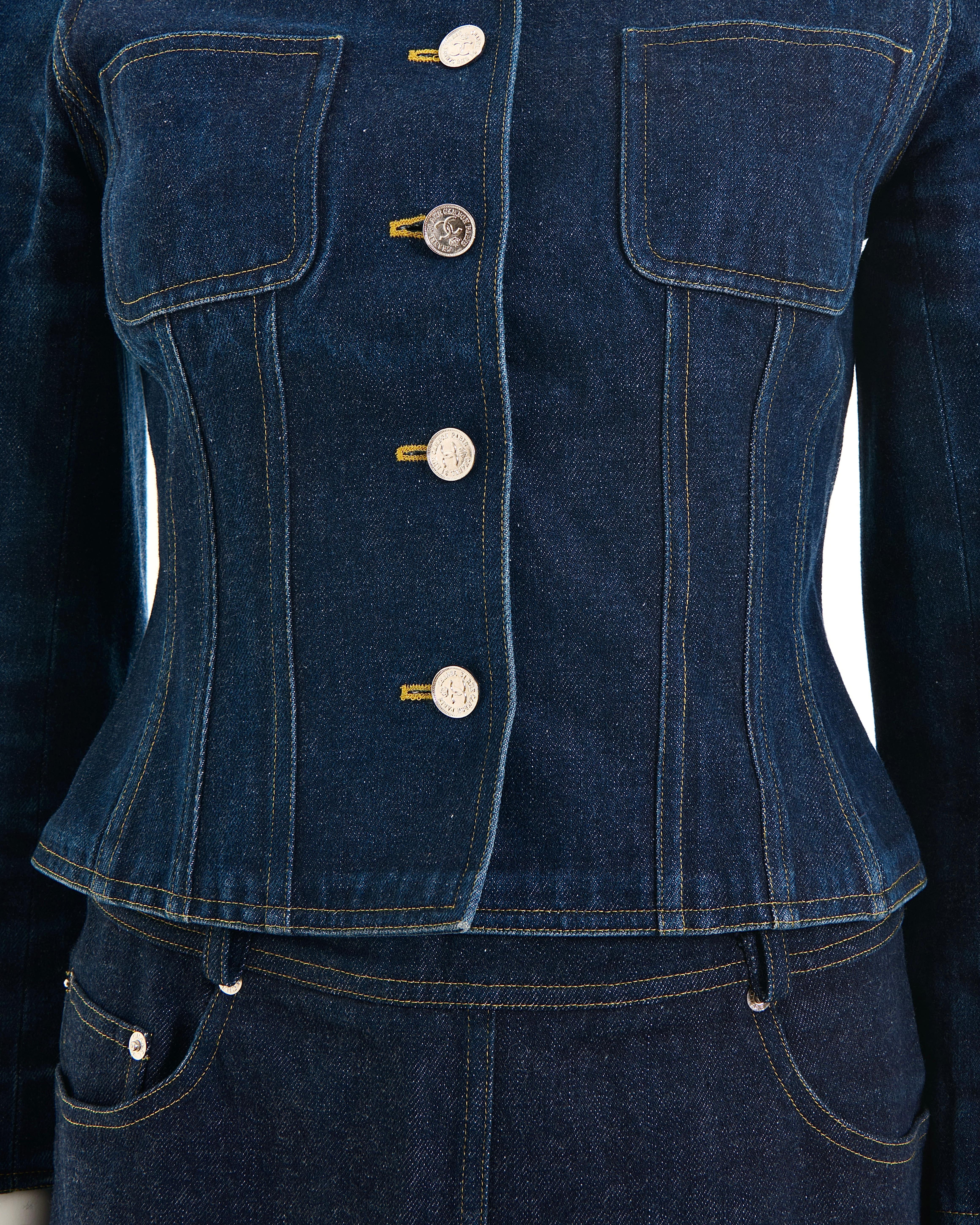 Chanel by Karl Lagerfeld S/S 1996 Ensemble veste et mini-jupe en denim bleu indigo en vente 6