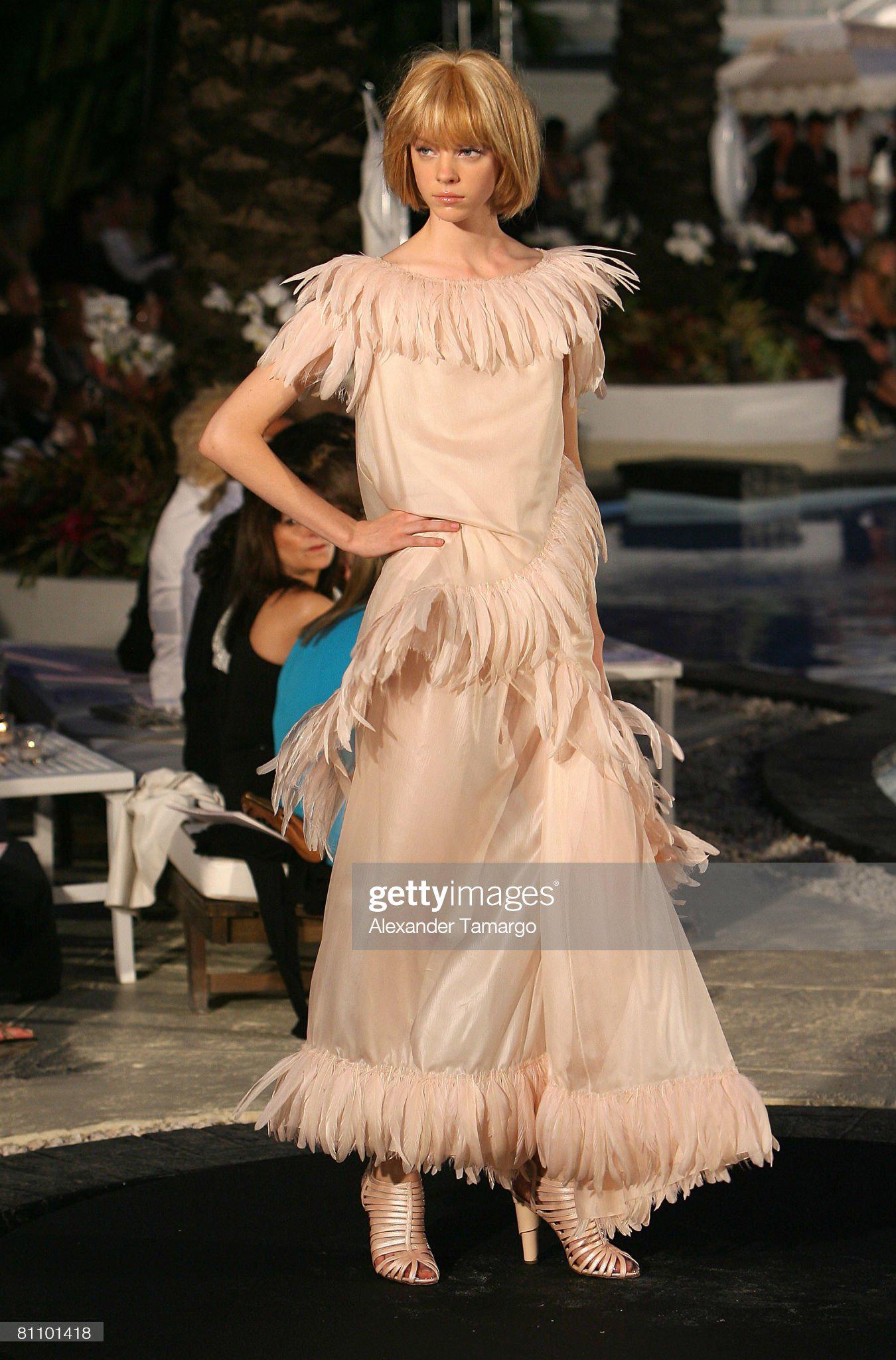 Chanel by Karl Lagerfeld silk chiffon evening dress with feathers, cr 2009 In Excellent Condition In London, GB