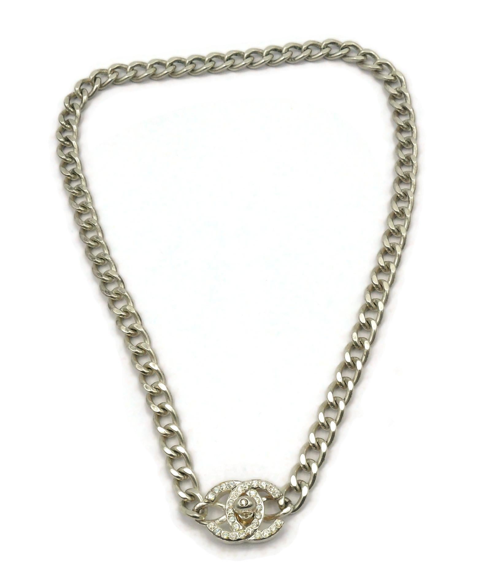 chanel turnlock necklace