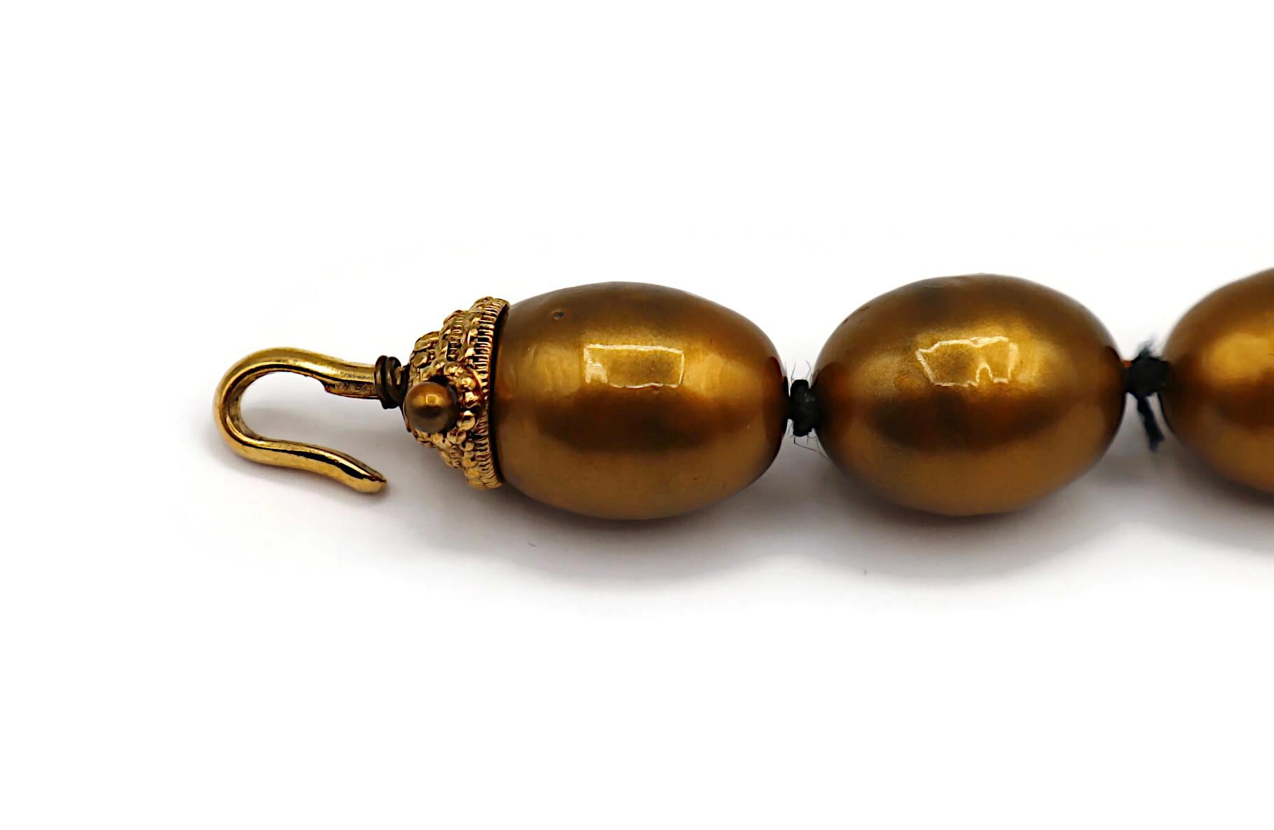 CHANEL by KARL LAGERFELD Vintage Bronze Tone Faux Pearl Necklace, 1999 In Good Condition For Sale In Nice, FR