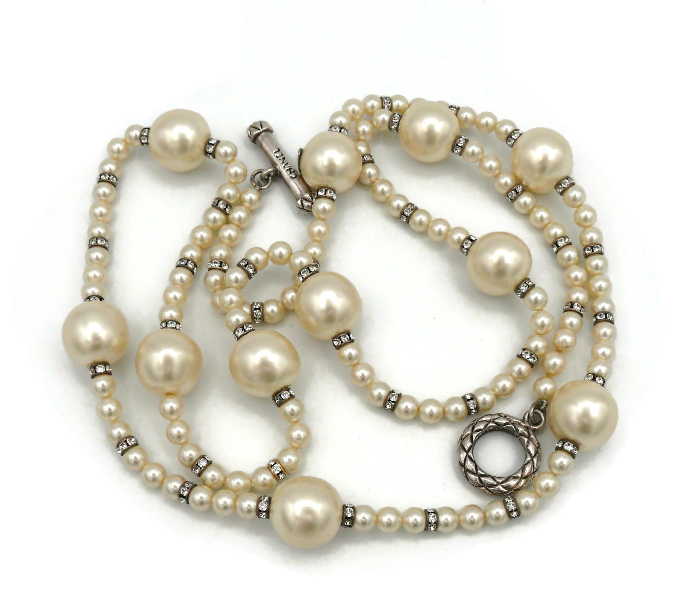 CHANEL by KARL LAGERFELD Vintage Faux Pearl and Crystal Necklace, Fall 1993 In Good Condition For Sale In Nice, FR