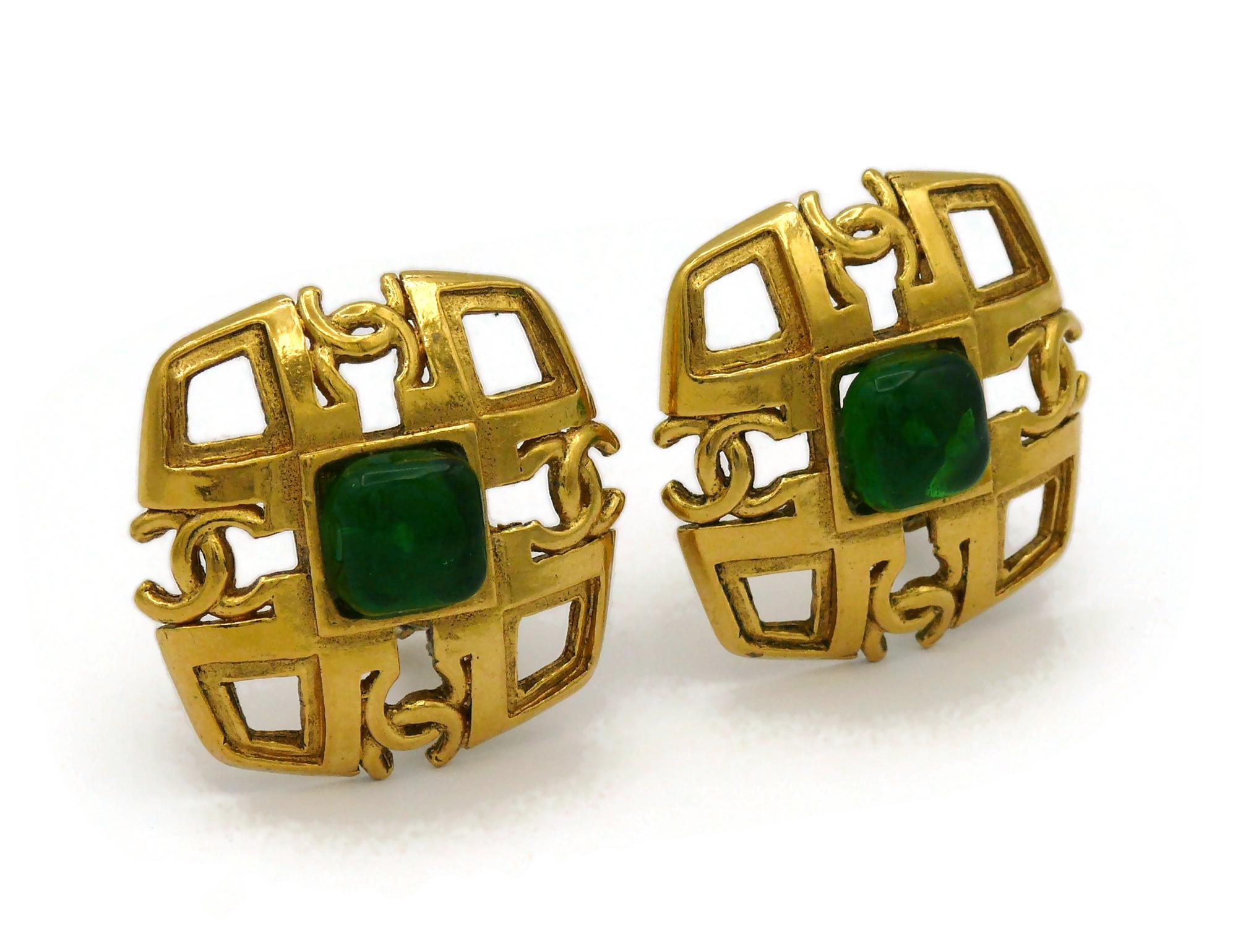CHANEL by KARL LAGERFELD Vintage Gripoix CC Clip-On Earrings, 1988 In Good Condition For Sale In Nice, FR