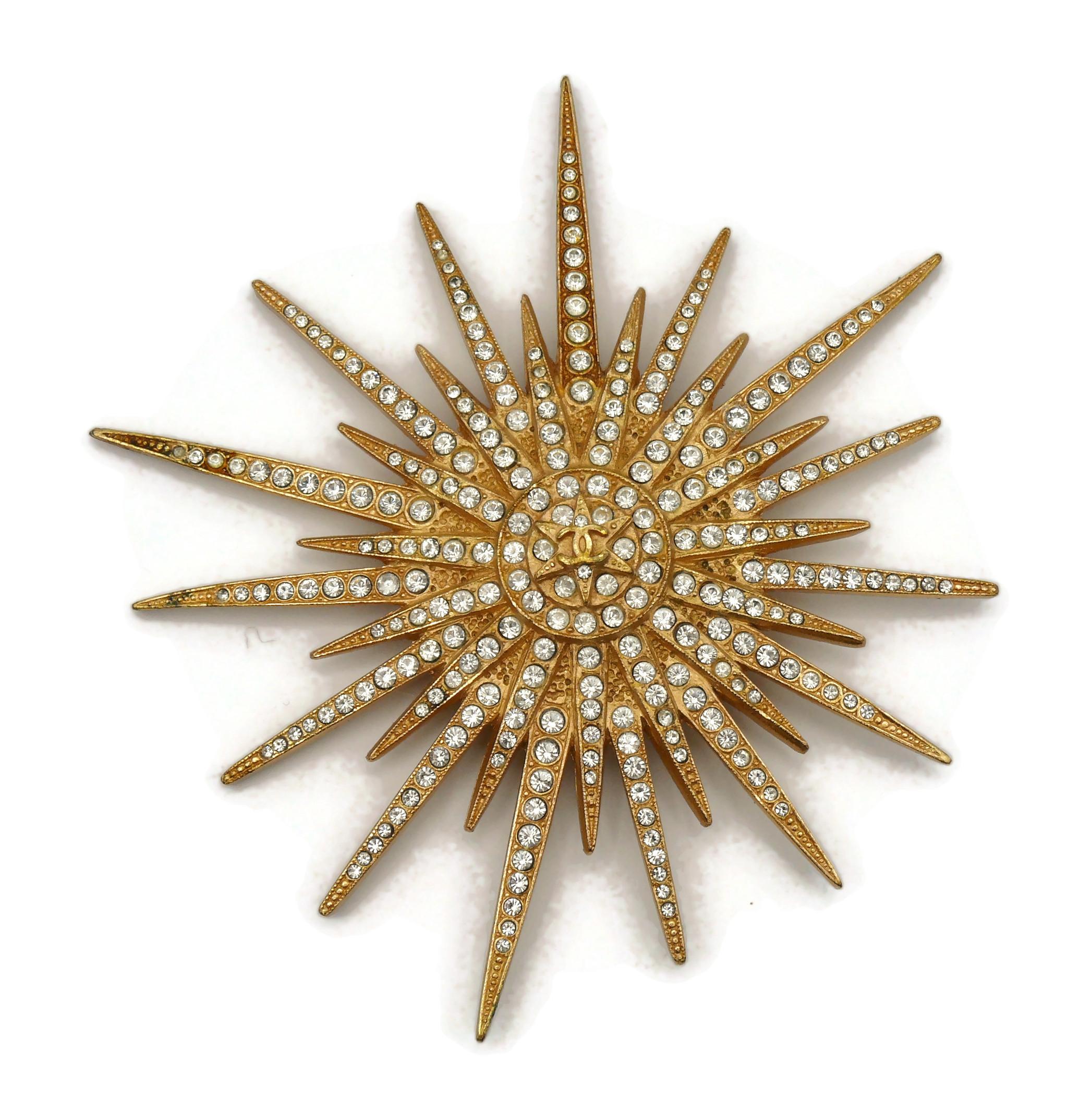 CHANEL by KARL LAGERFELD Vintage Jewelled Gold Tone Starbust Brooch, Spring 2001 For Sale 1