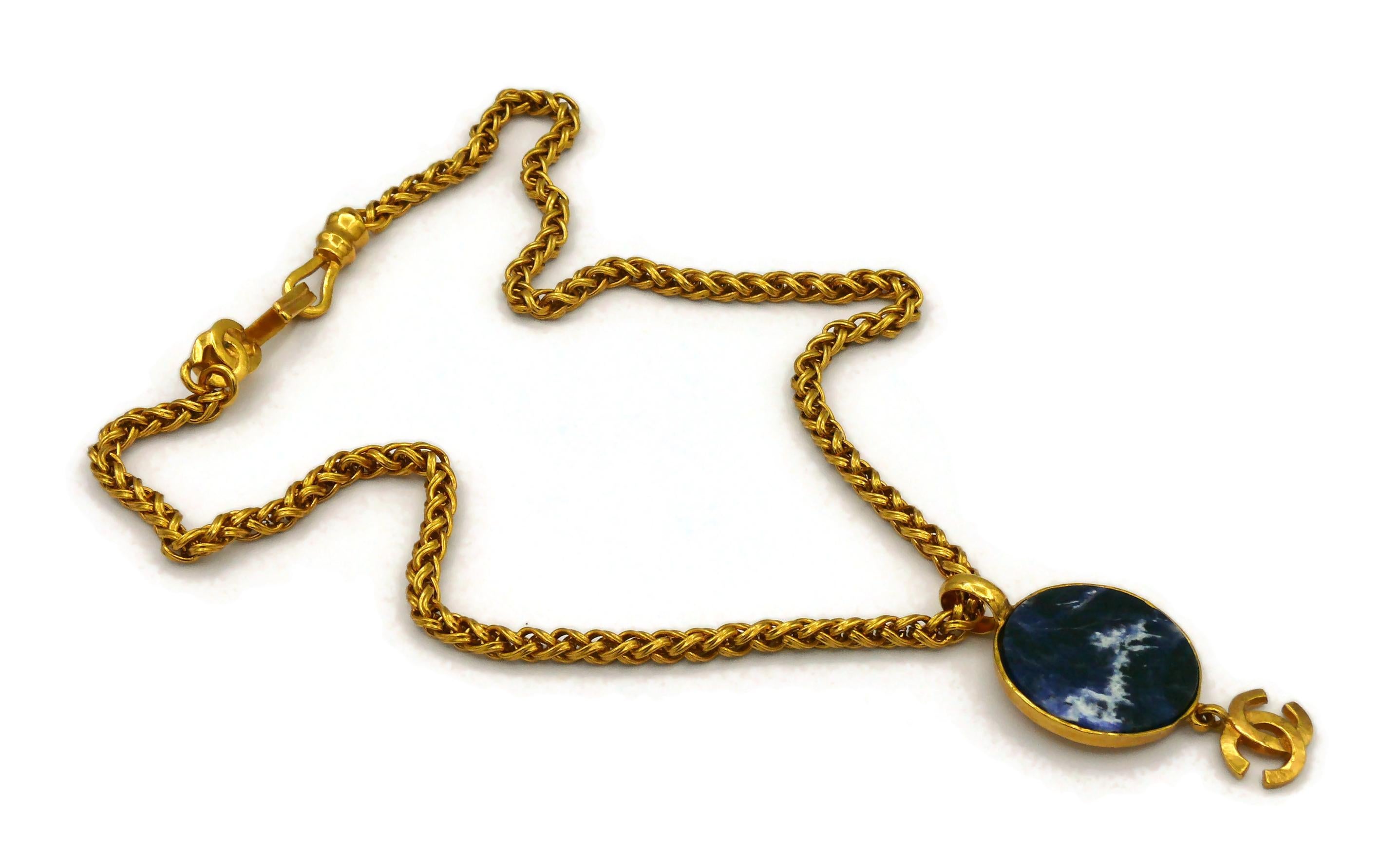 CHANEL by KARL LAGERFELD Vintage Marbled Blue Disc Logo Pendant Necklace, 1995 In Good Condition For Sale In Nice, FR