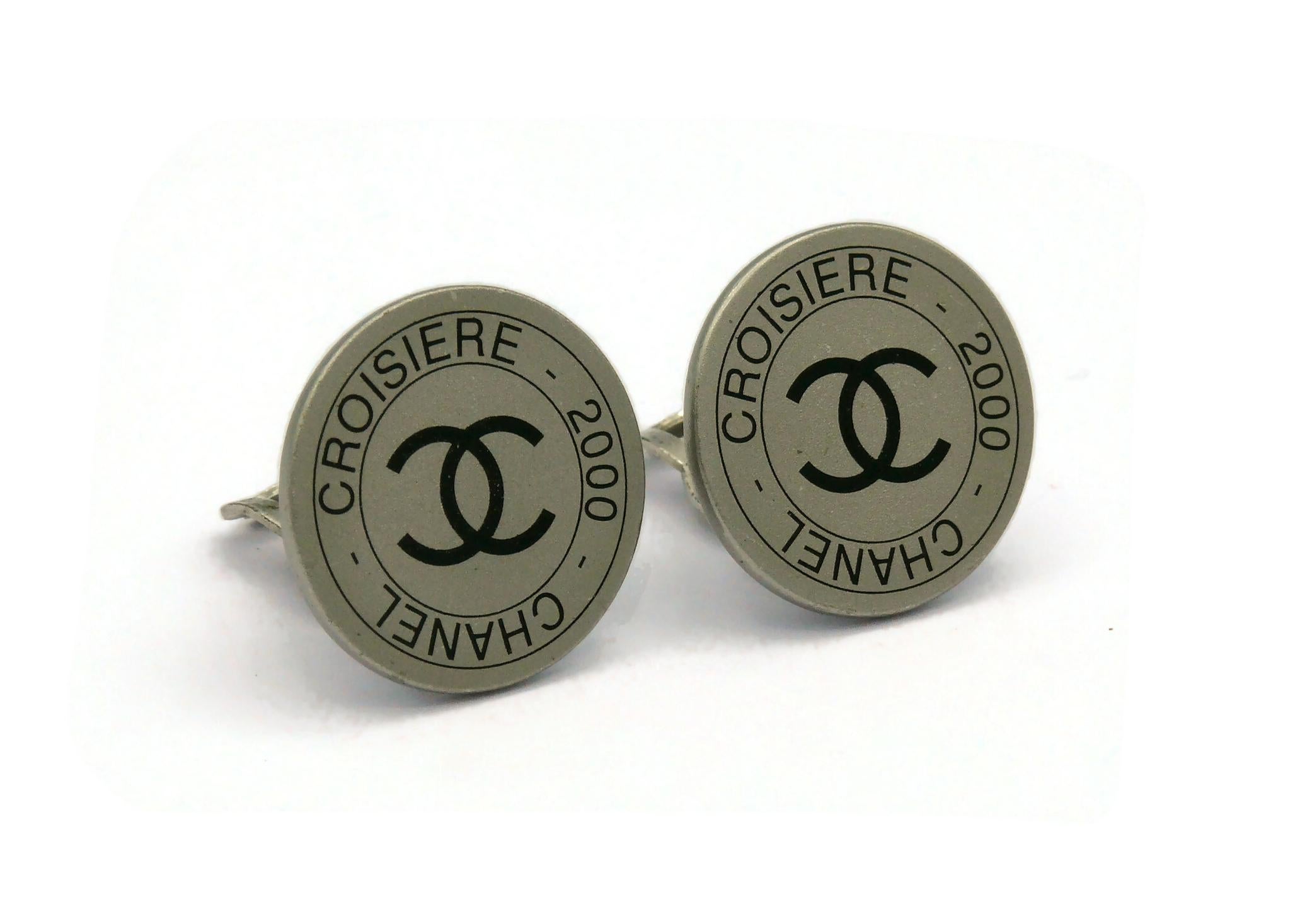CHANEL by KARL LAGERFELD Vintage Silver Tone Croisière 2000 CC Clip On Earrings In Good Condition For Sale In Nice, FR