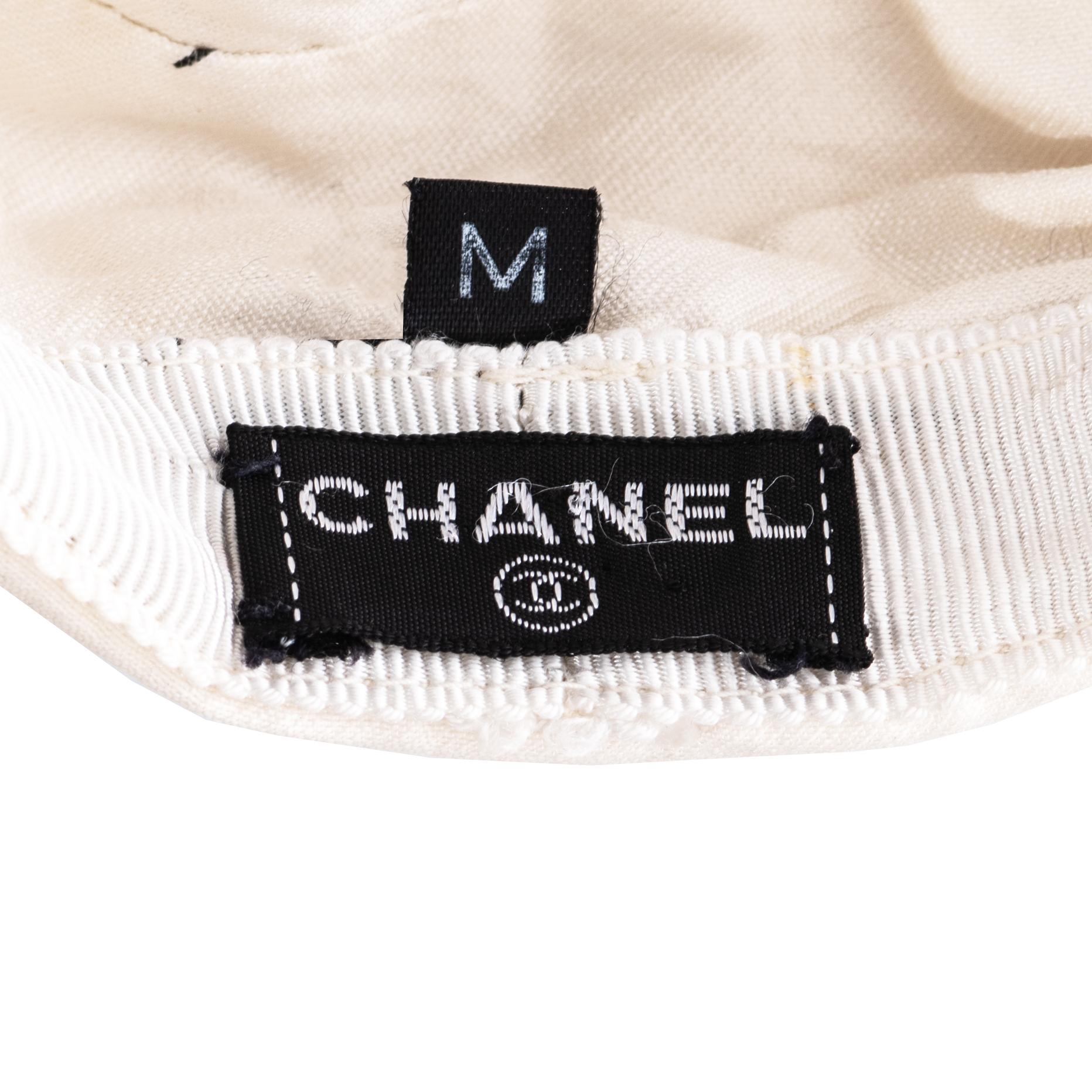 Women's Chanel by Karl Lagerfeld white and black silk flat cap, ss 2002 For Sale