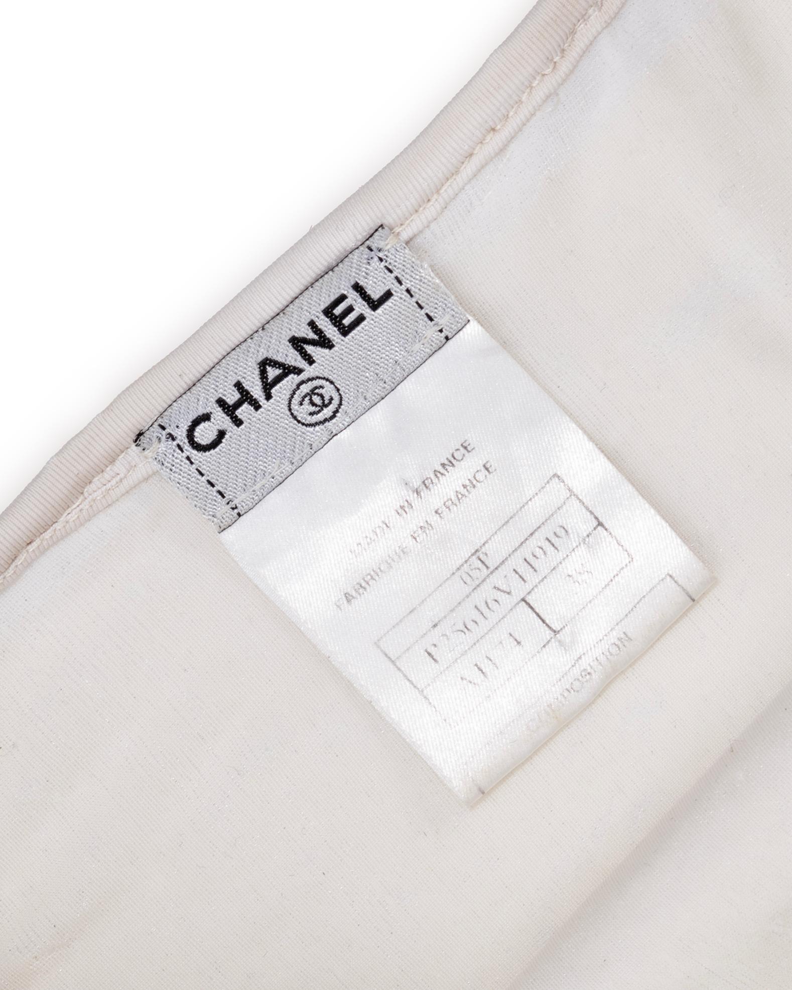 Mini robe blanche irisée à sequins Chanel par Karl Lagerfeld, P/E 2005 6