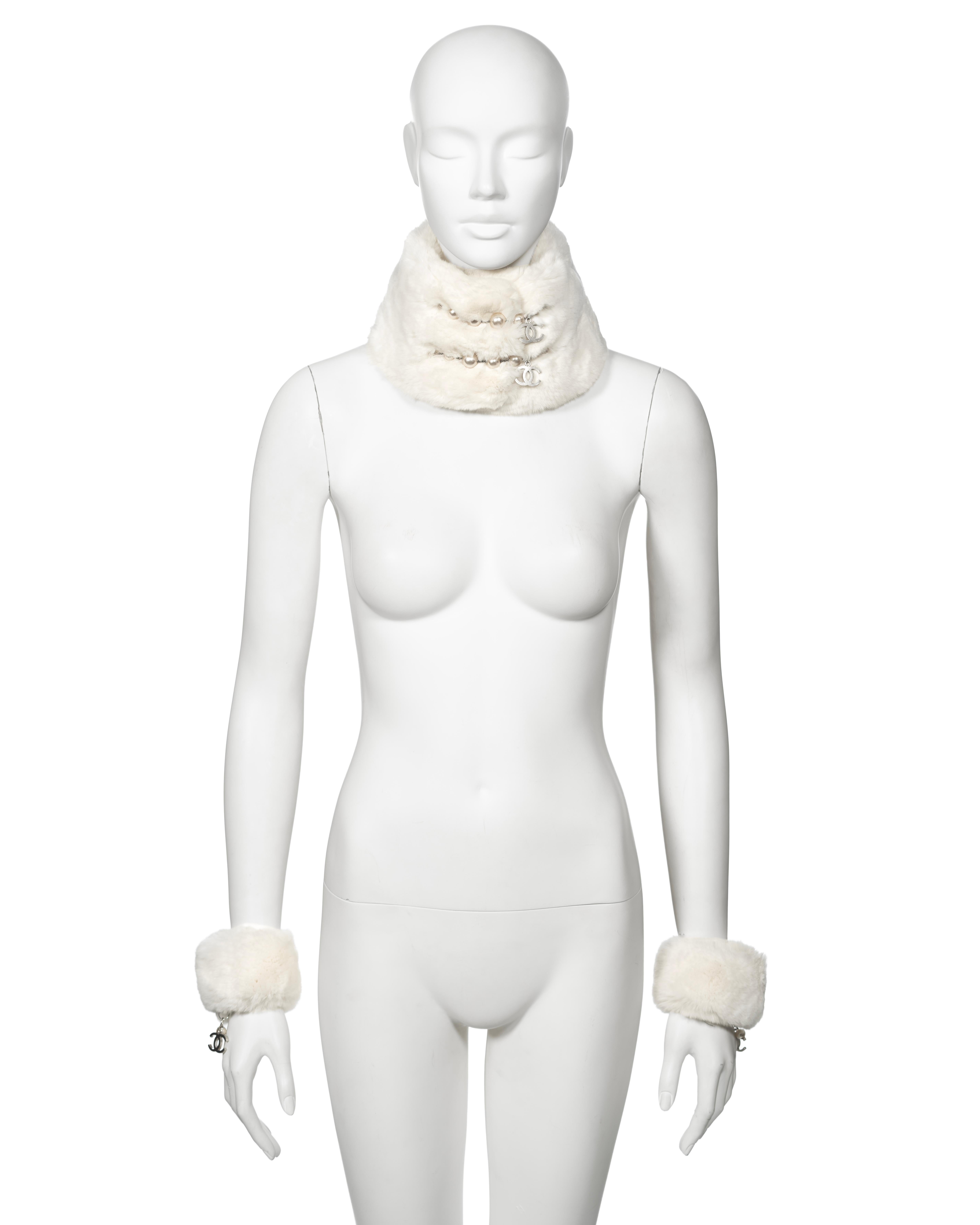 Chanel by Karl Lagerfeld White Rabbit Fur Collar and Cuffs, fw 2003 In Excellent Condition For Sale In London, GB