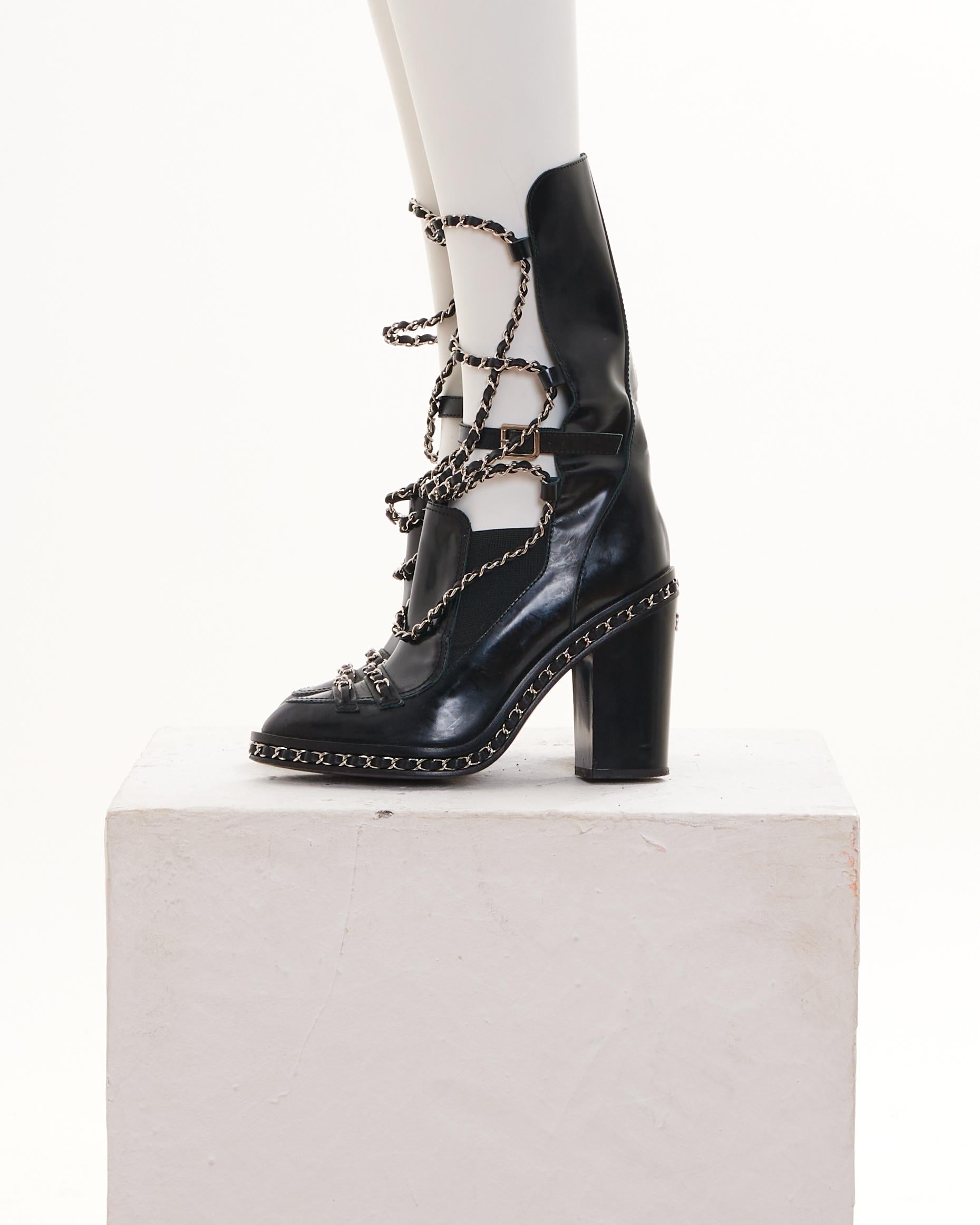 Women's Chanel by Karl Lagerfield F/W2013 Black Leather Chain Obsession Block Heel Boots For Sale