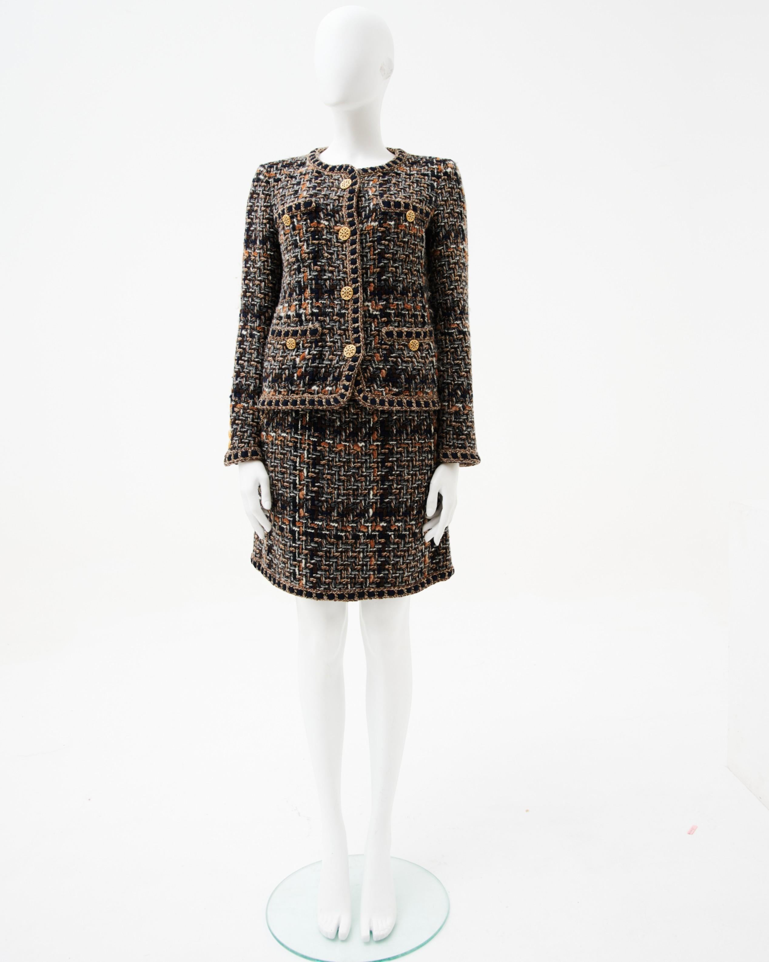 Chanel by Karl Lagerfield Pre-Fall 2016 Tweed Set Jacket Pants Skirt and Hermes in vendita 5