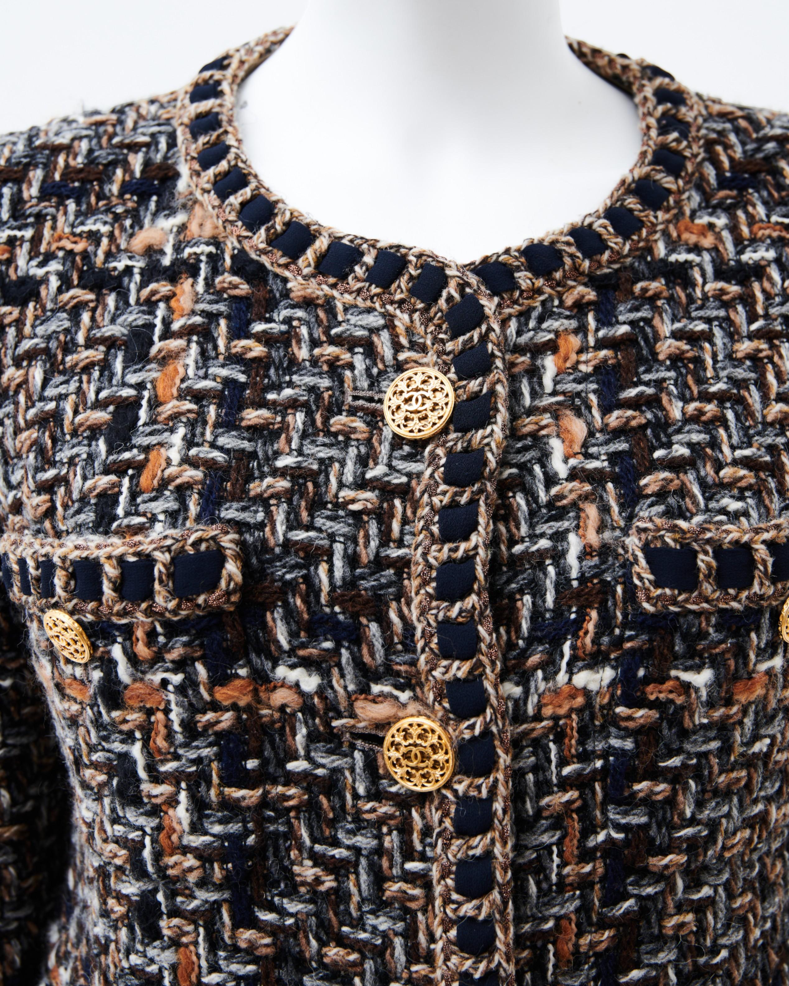 Chanel by Karl Lagerfield Pre-Fall 2016 Tweed Set Jacket Pants Skirt and Hermes in vendita 6
