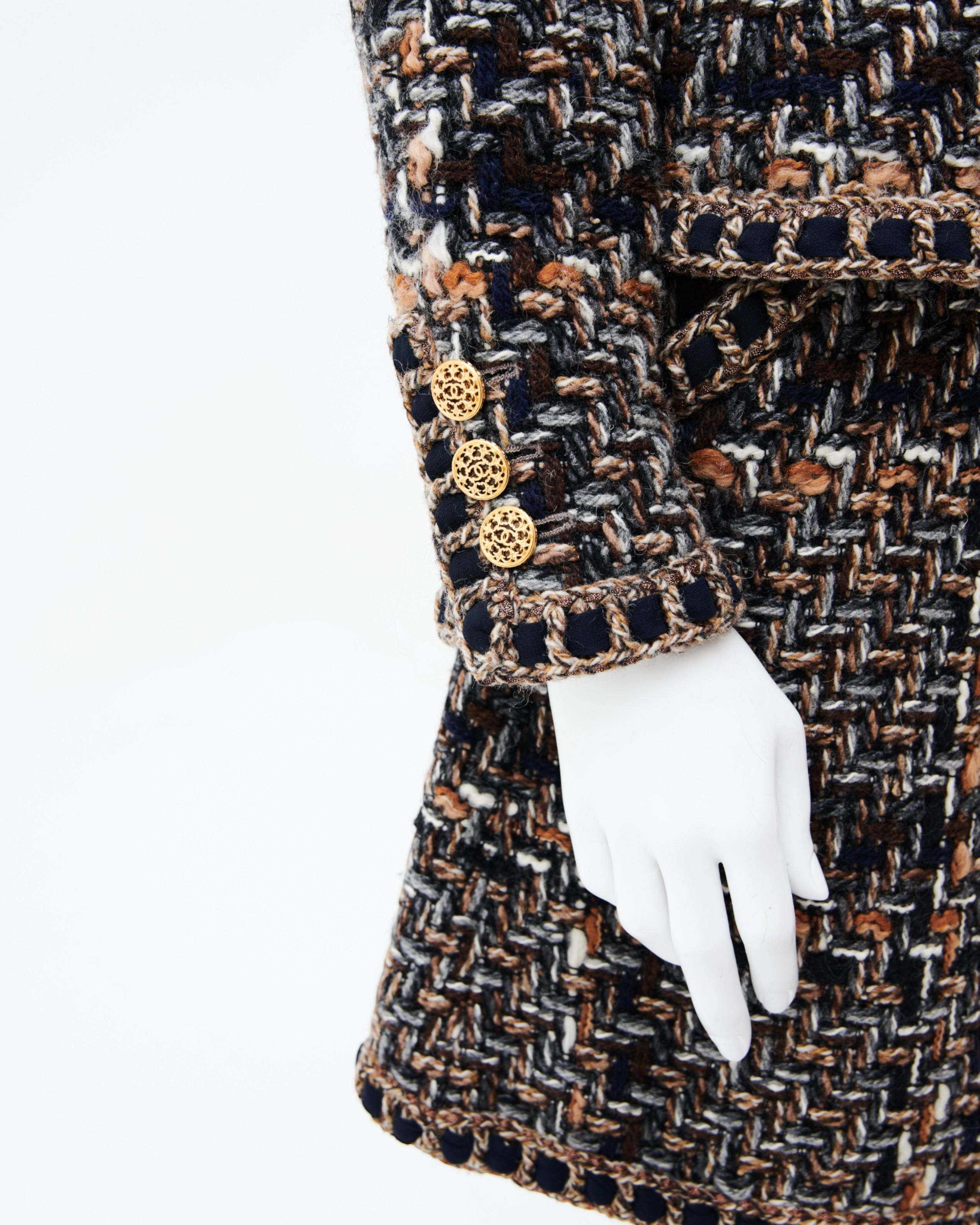 Chanel by Karl Lagerfield Pre-Fall 2016 Tweed Set Jacket Pants Skirt and Hermes in vendita 8